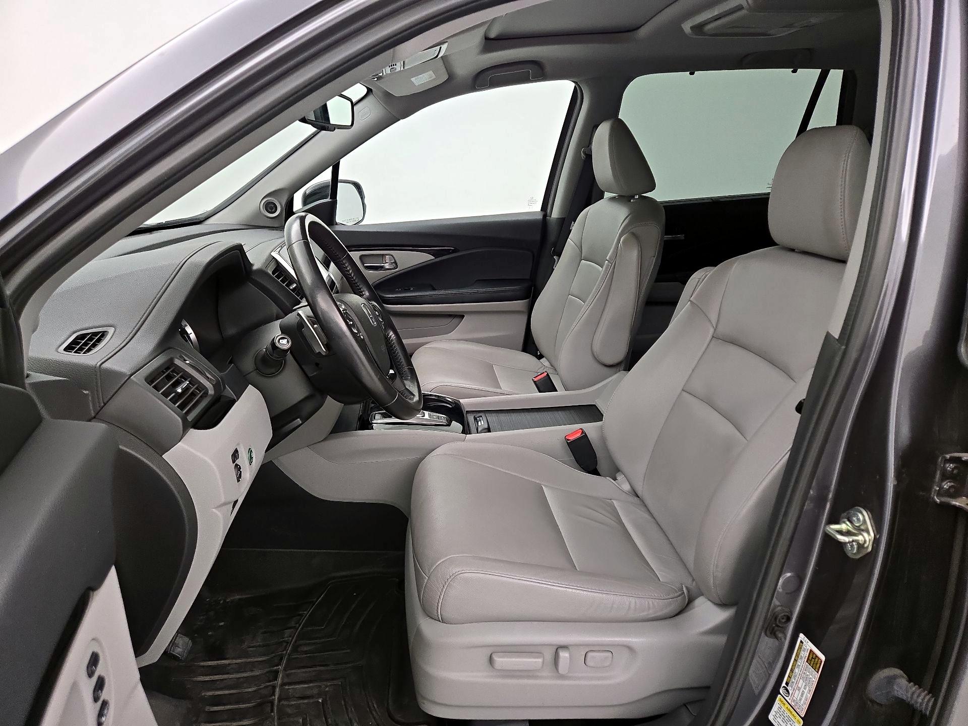 Thumbnail: 2016 Honda Pilot - 11