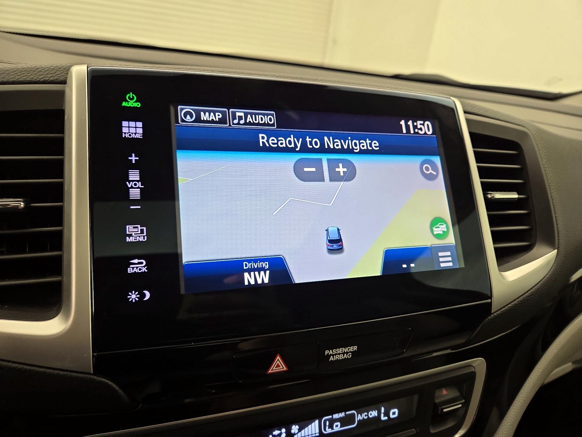 Thumbnail: 2016 Honda Pilot - 14