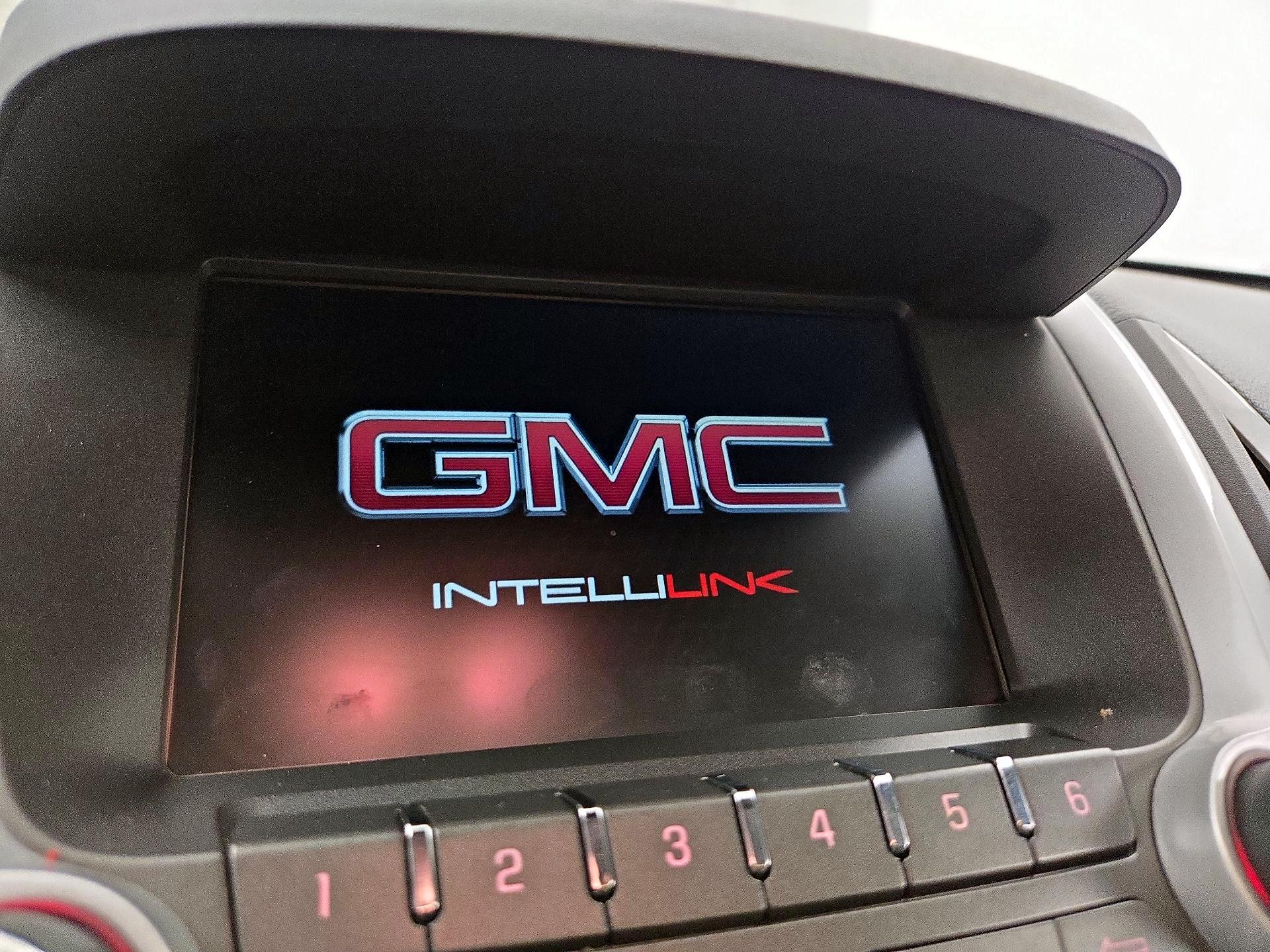 Thumbnail: 2015 GMC Terrain - 15