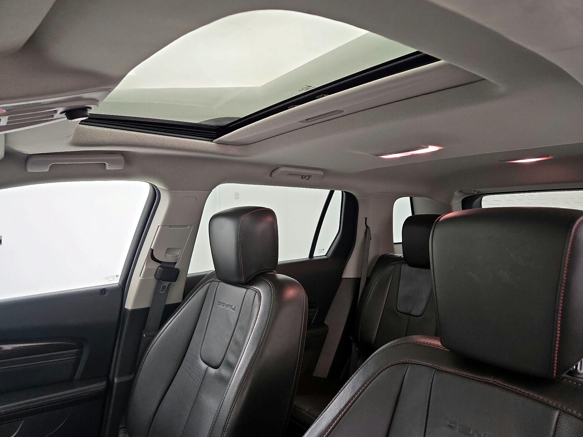 Thumbnail: 2015 GMC Terrain - 19