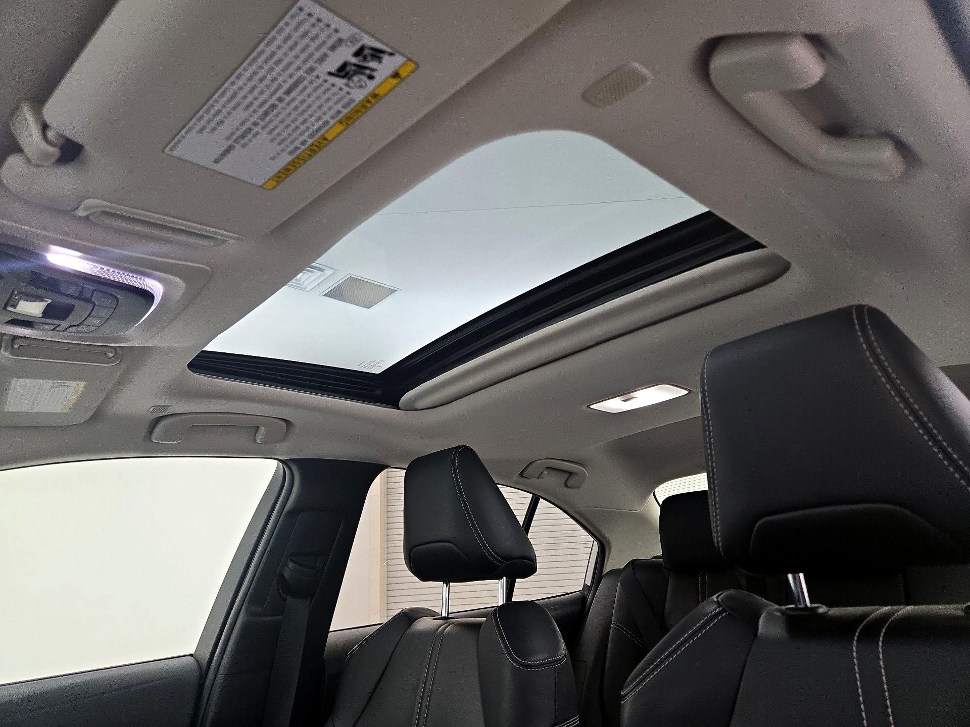 Thumbnail: 2024 Toyota Corolla - 19