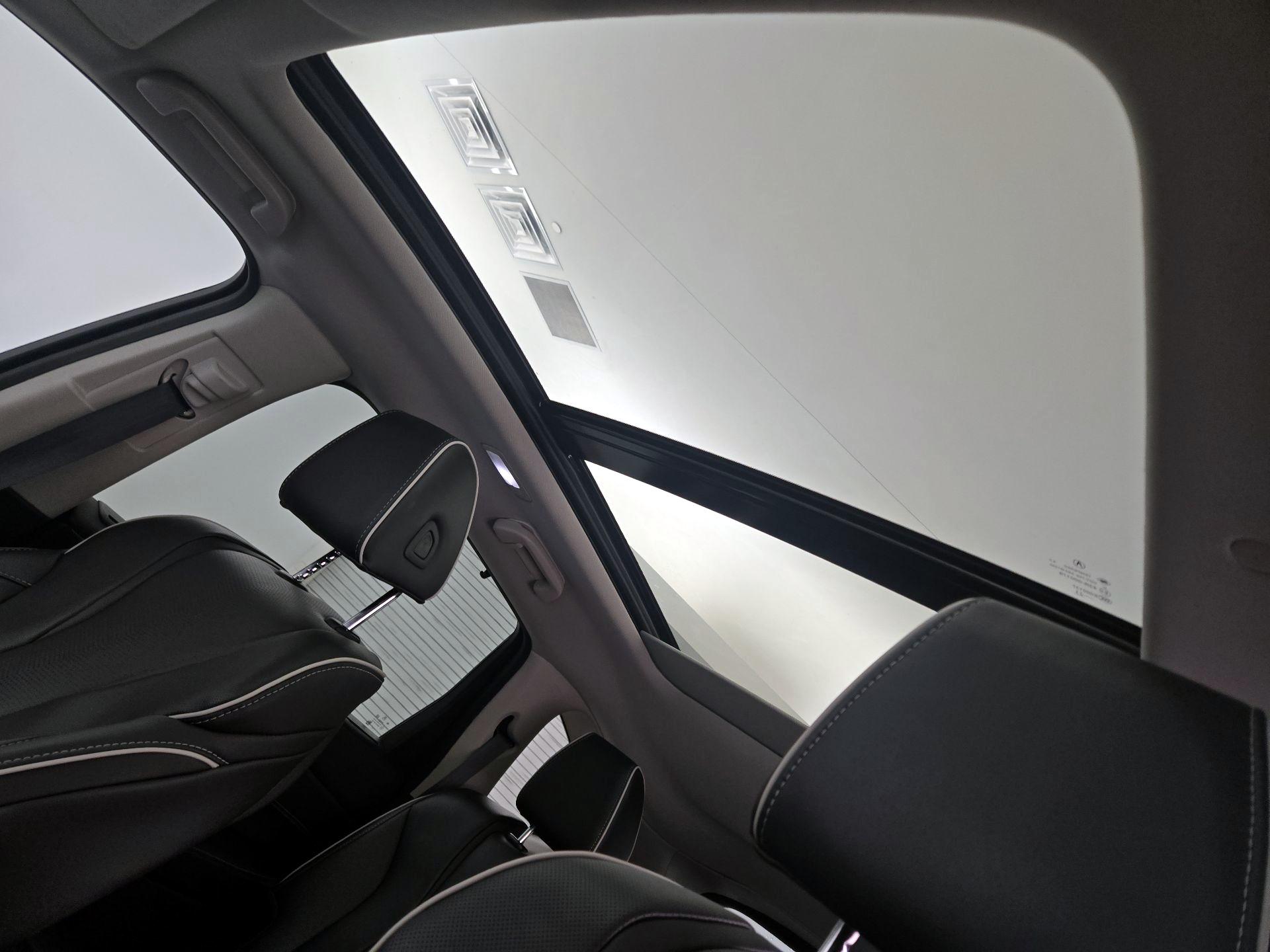 Thumbnail: 2023 Acura MDX - 20