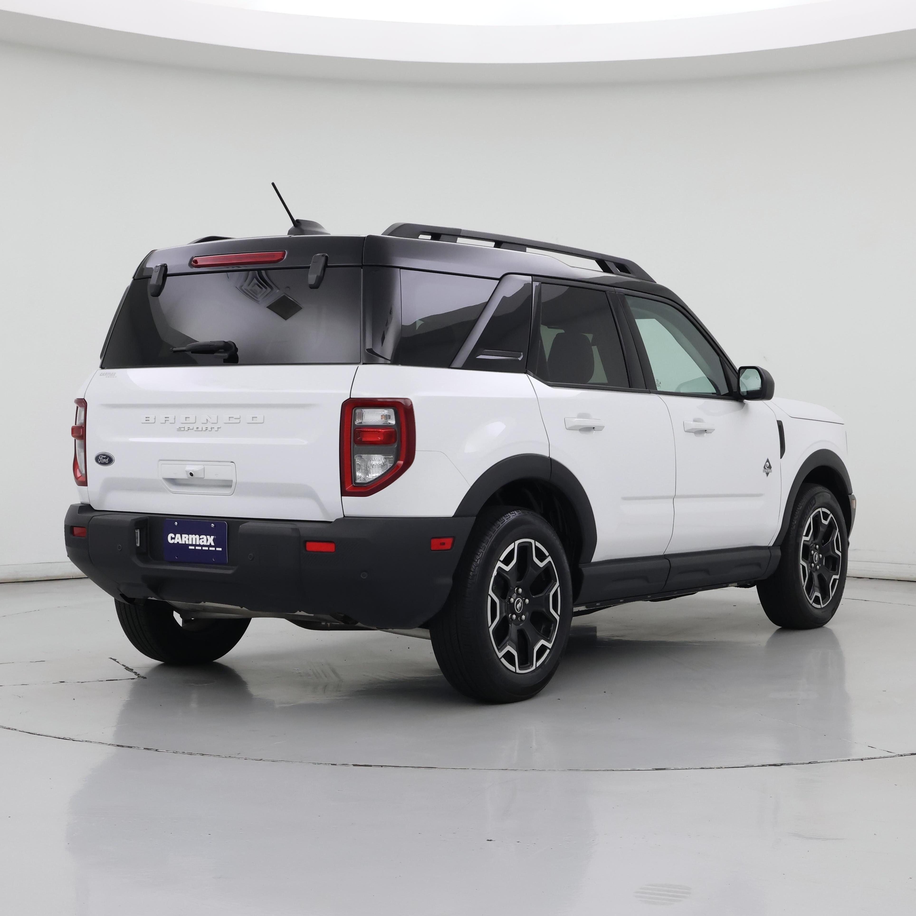 Thumbnail: 2025 Ford Bronco Sport - 8