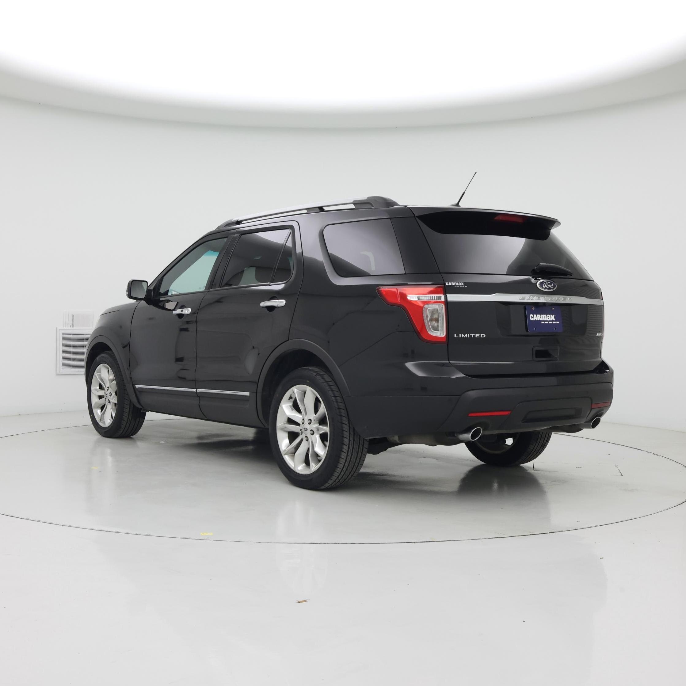 Thumbnail: 2014 Ford Explorer - 2