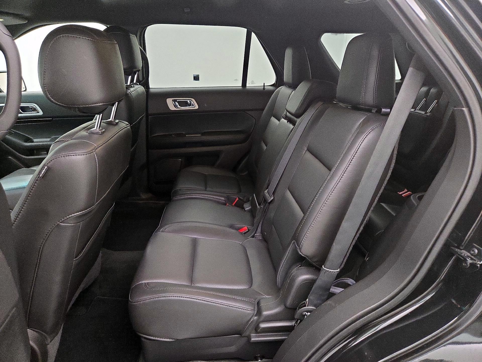 Thumbnail: 2014 Ford Explorer - 19