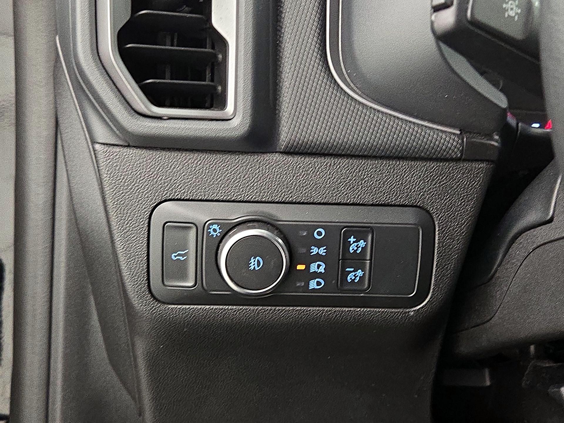 Thumbnail: 2021 Ford Bronco Sport - 13