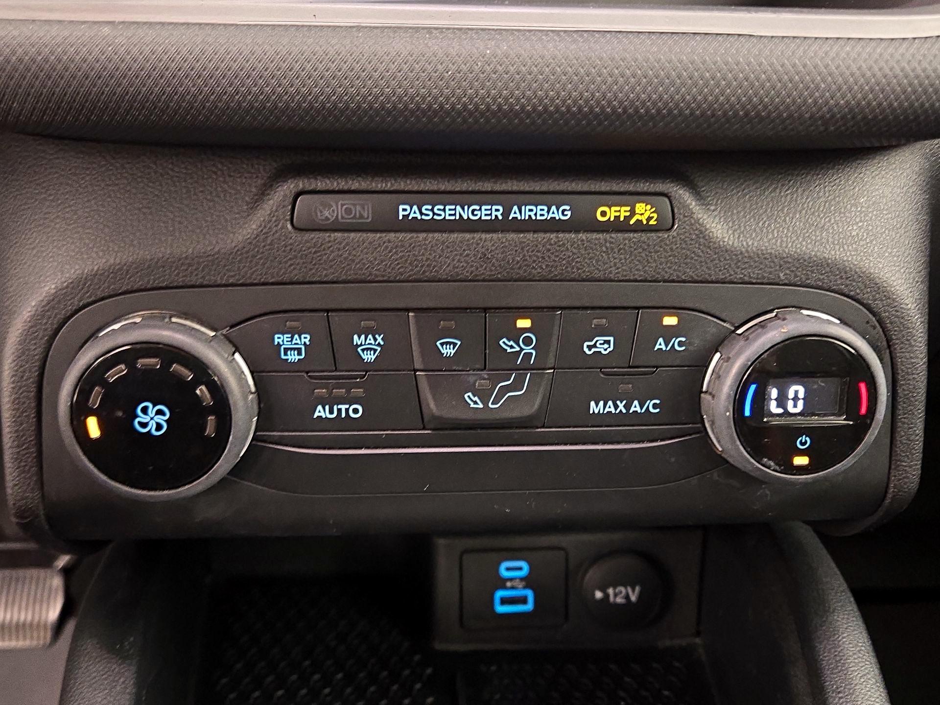 Thumbnail: 2021 Ford Bronco Sport - 16