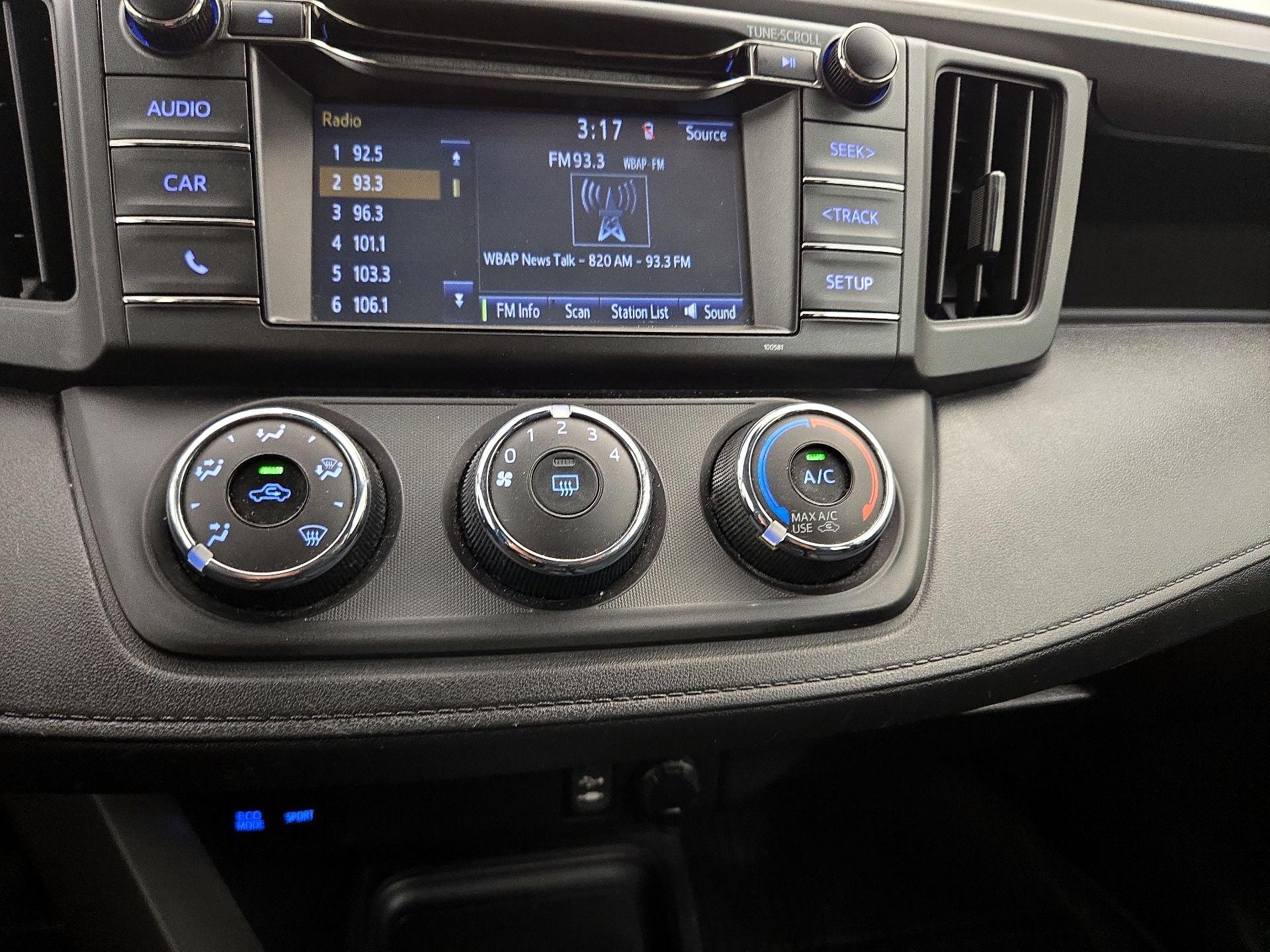 Thumbnail: 2017 Toyota RAV4 - 16