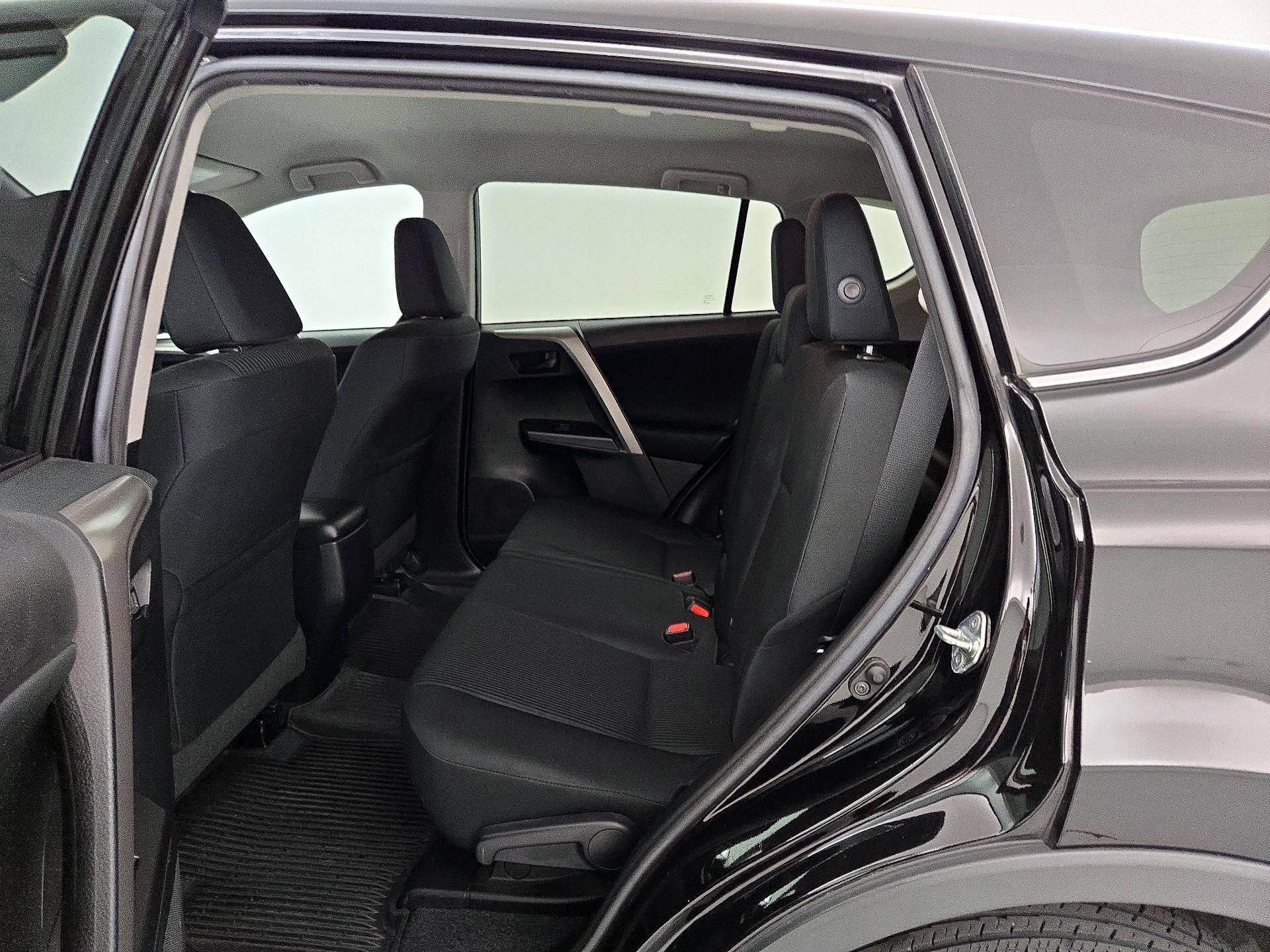 Thumbnail: 2017 Toyota RAV4 - 19