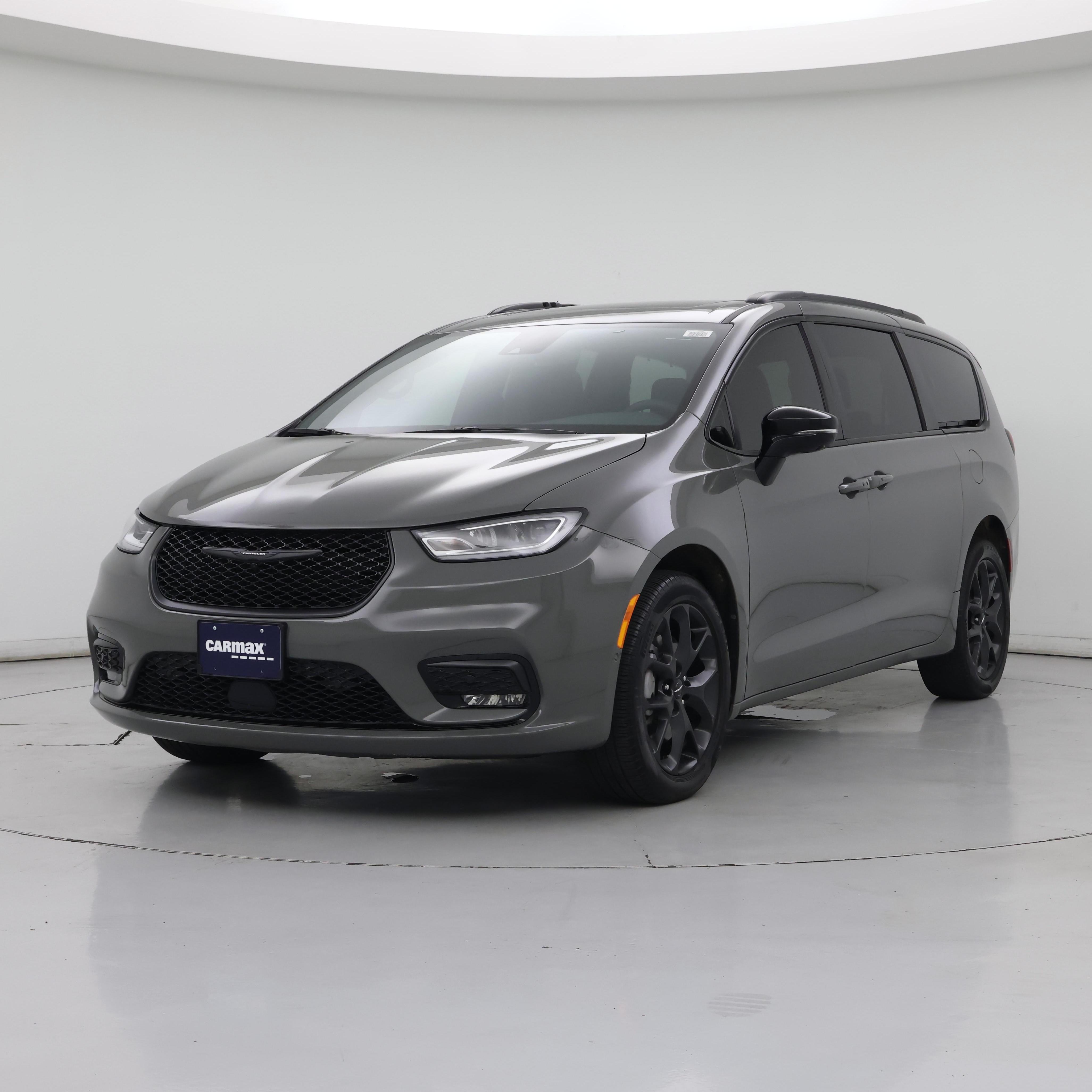 Thumbnail: 2023 Chrysler Pacifica - 4