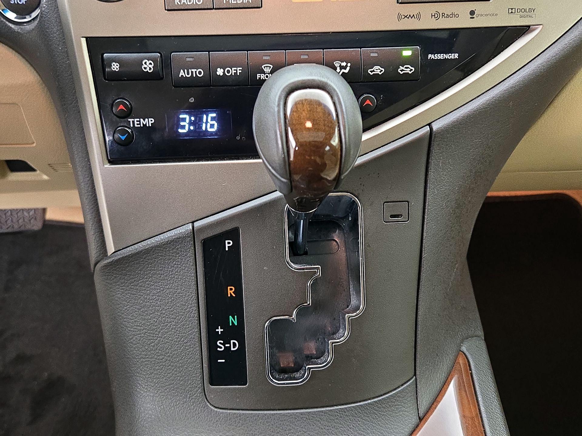 Thumbnail: 2014 Lexus RX - 18