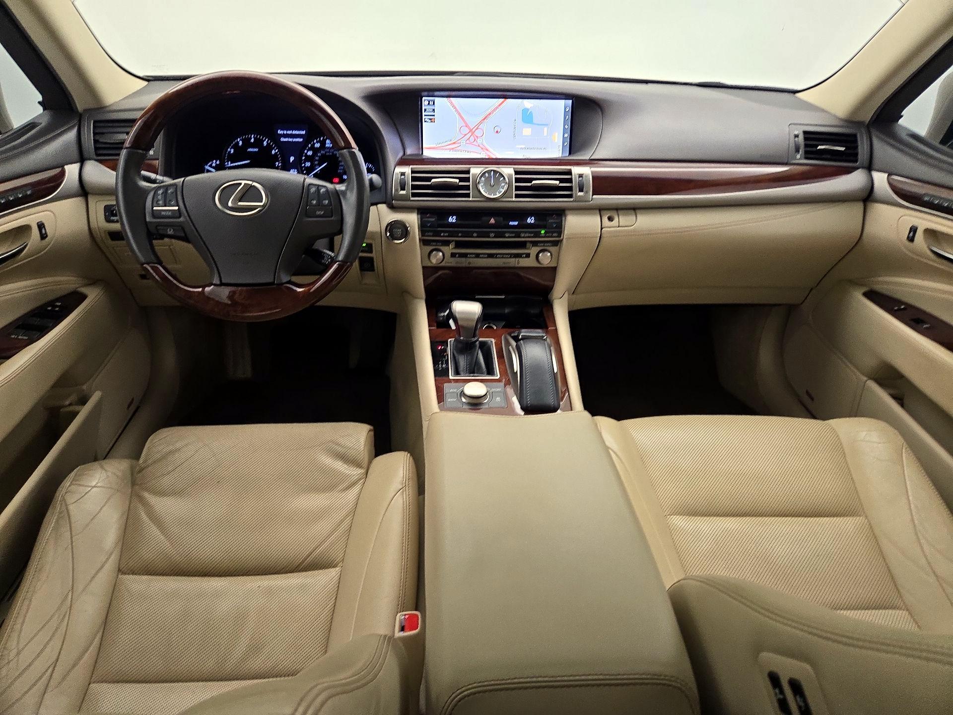 Thumbnail: 2016 Lexus LS - 9