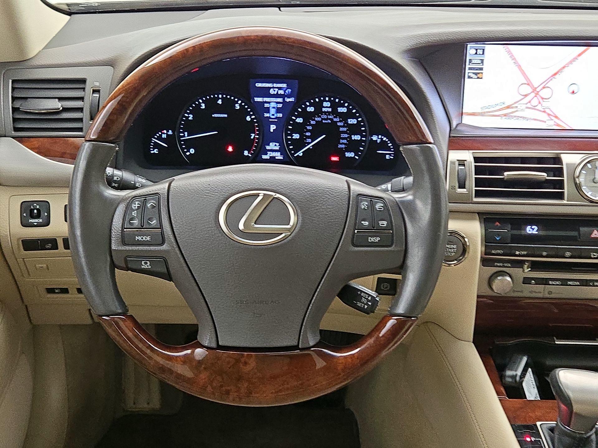 Thumbnail: 2016 Lexus LS - 10