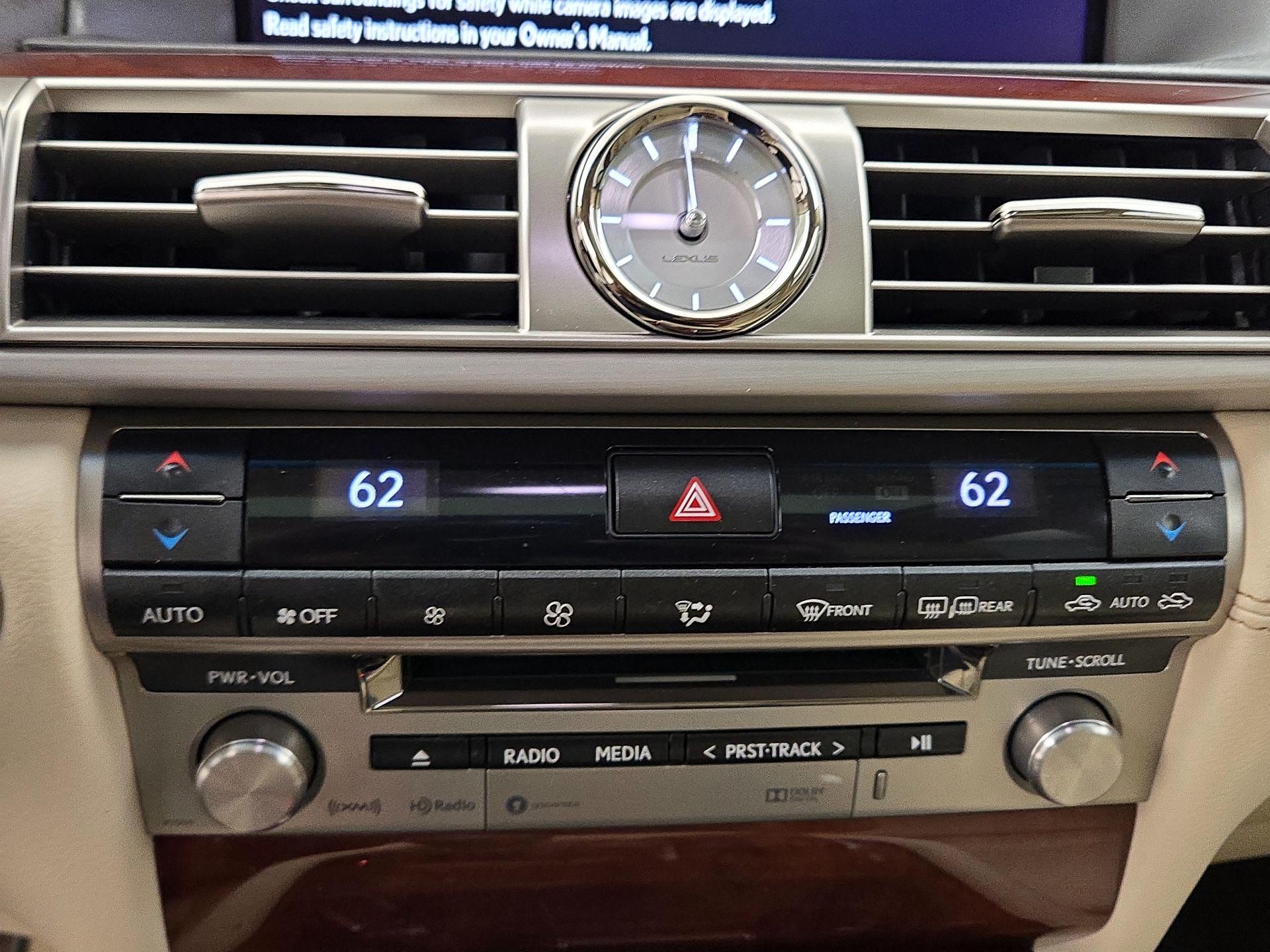 Thumbnail: 2016 Lexus LS - 17