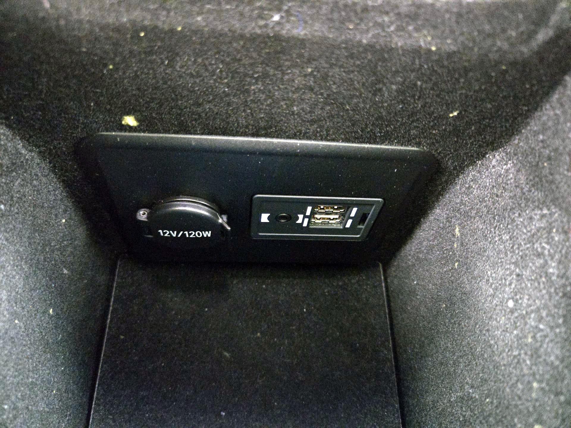 Thumbnail: 2016 Lexus LS - 19