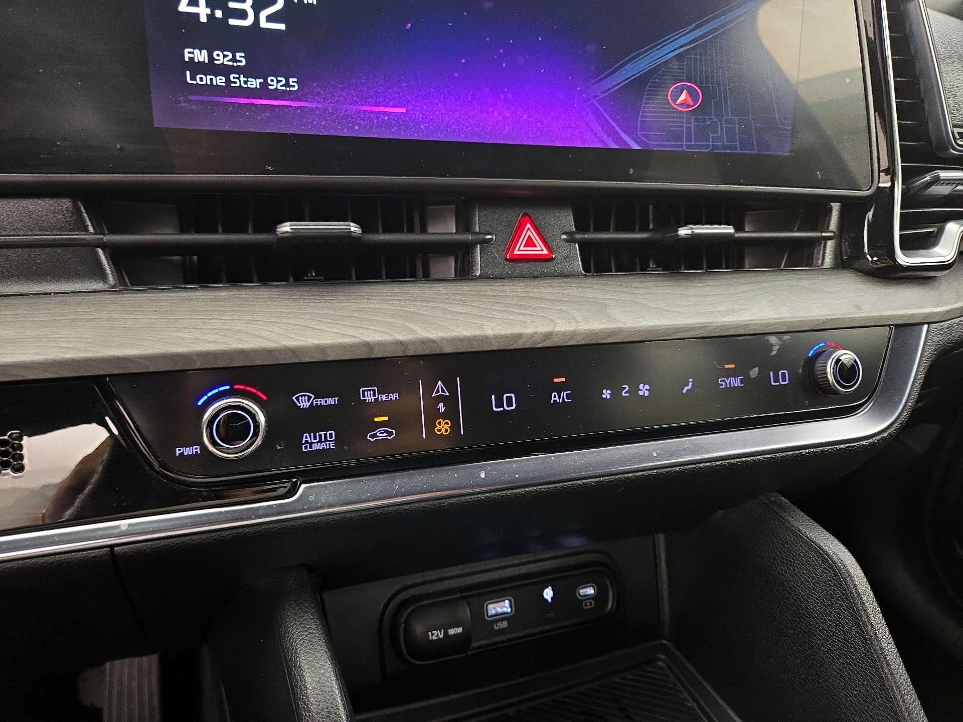 Thumbnail: 2023 Kia Sportage - 17