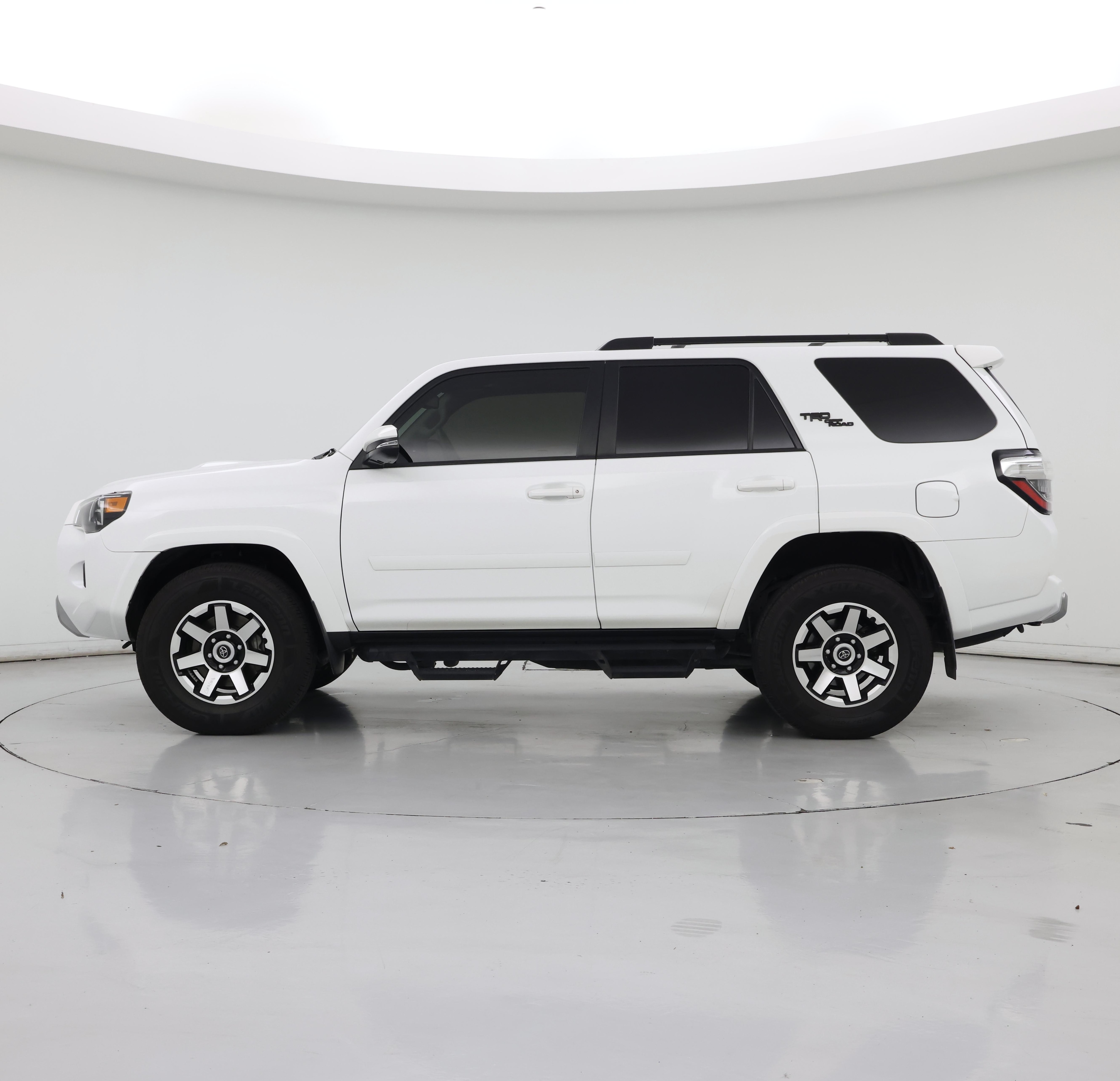 Thumbnail: 2021 Toyota 4Runner - 3