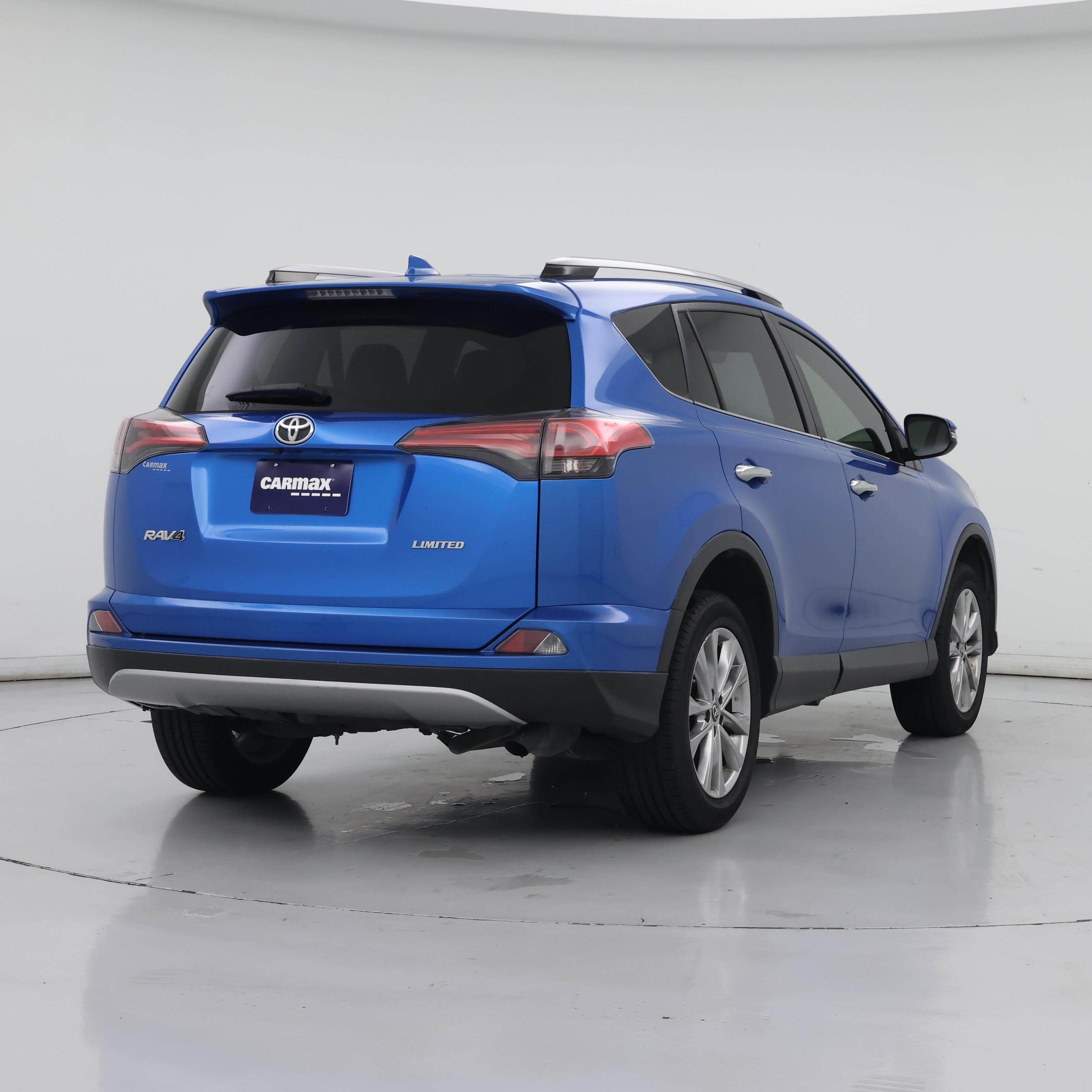 Thumbnail: 2018 Toyota RAV4 - 8