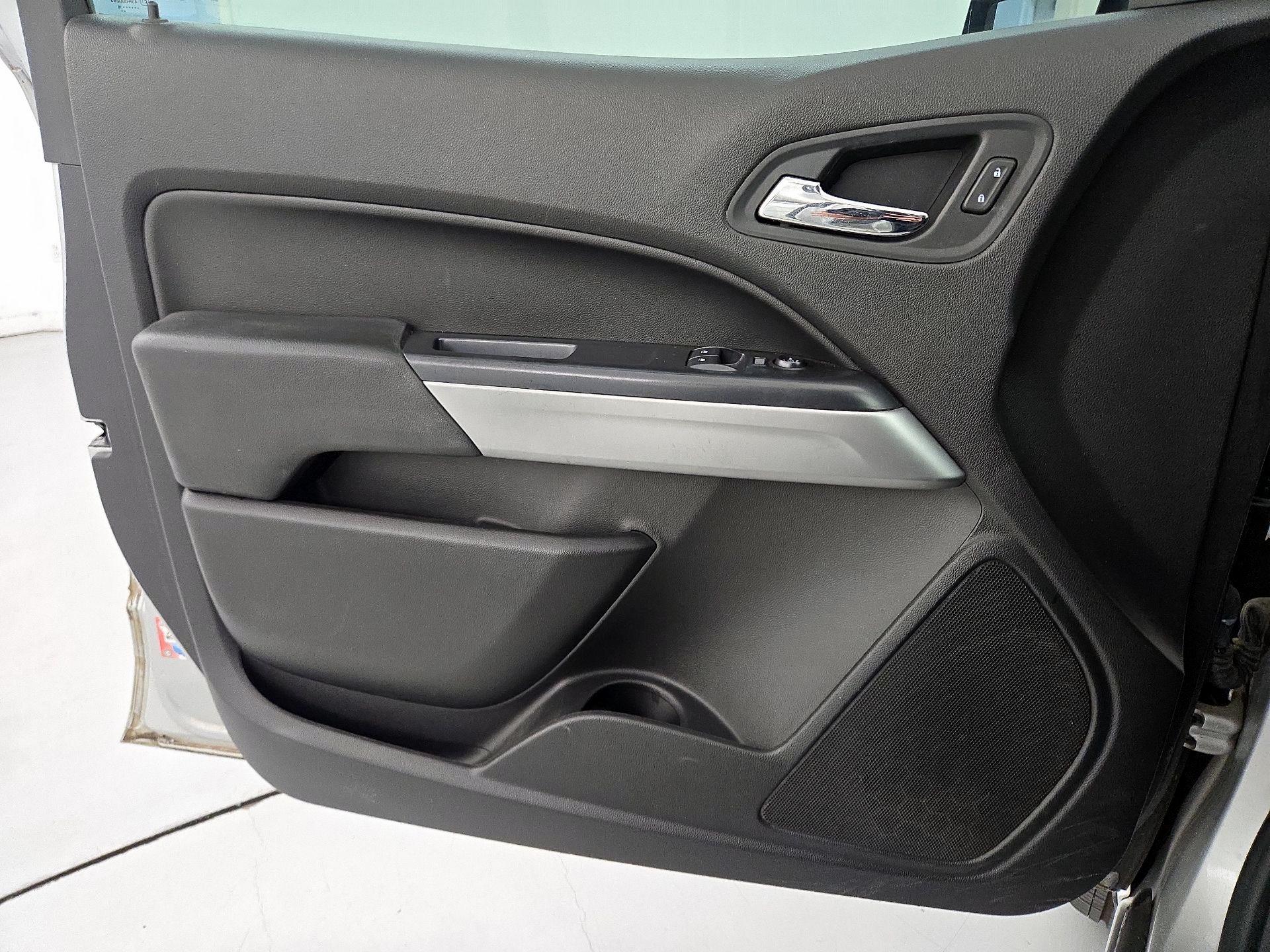 Thumbnail: 2018 Chevrolet Colorado - 12