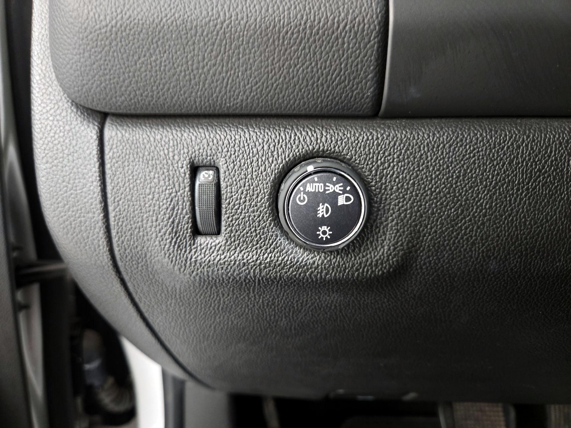 Thumbnail: 2018 Chevrolet Colorado - 13