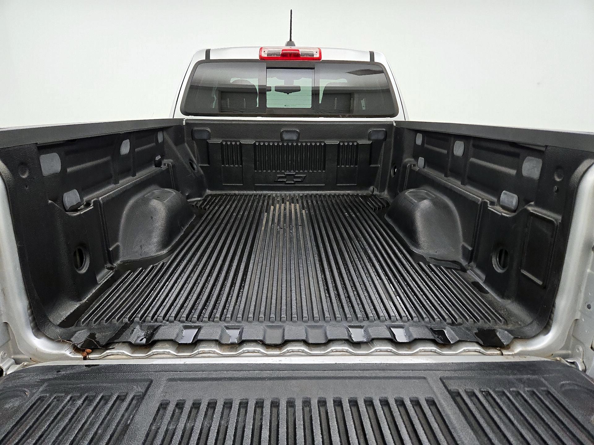 Thumbnail: 2018 Chevrolet Colorado - 20