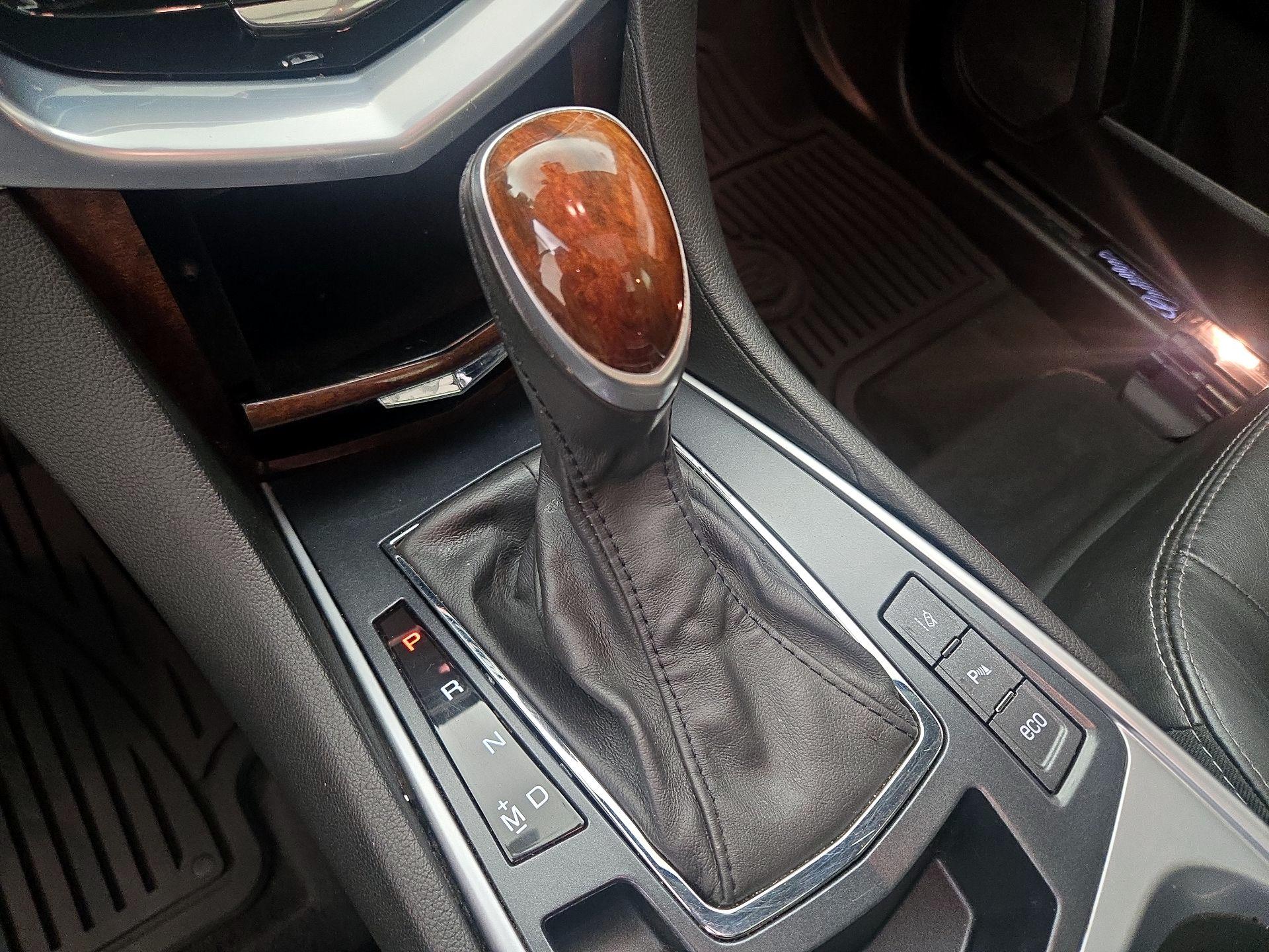 Thumbnail: 2016 Cadillac SRX - 18