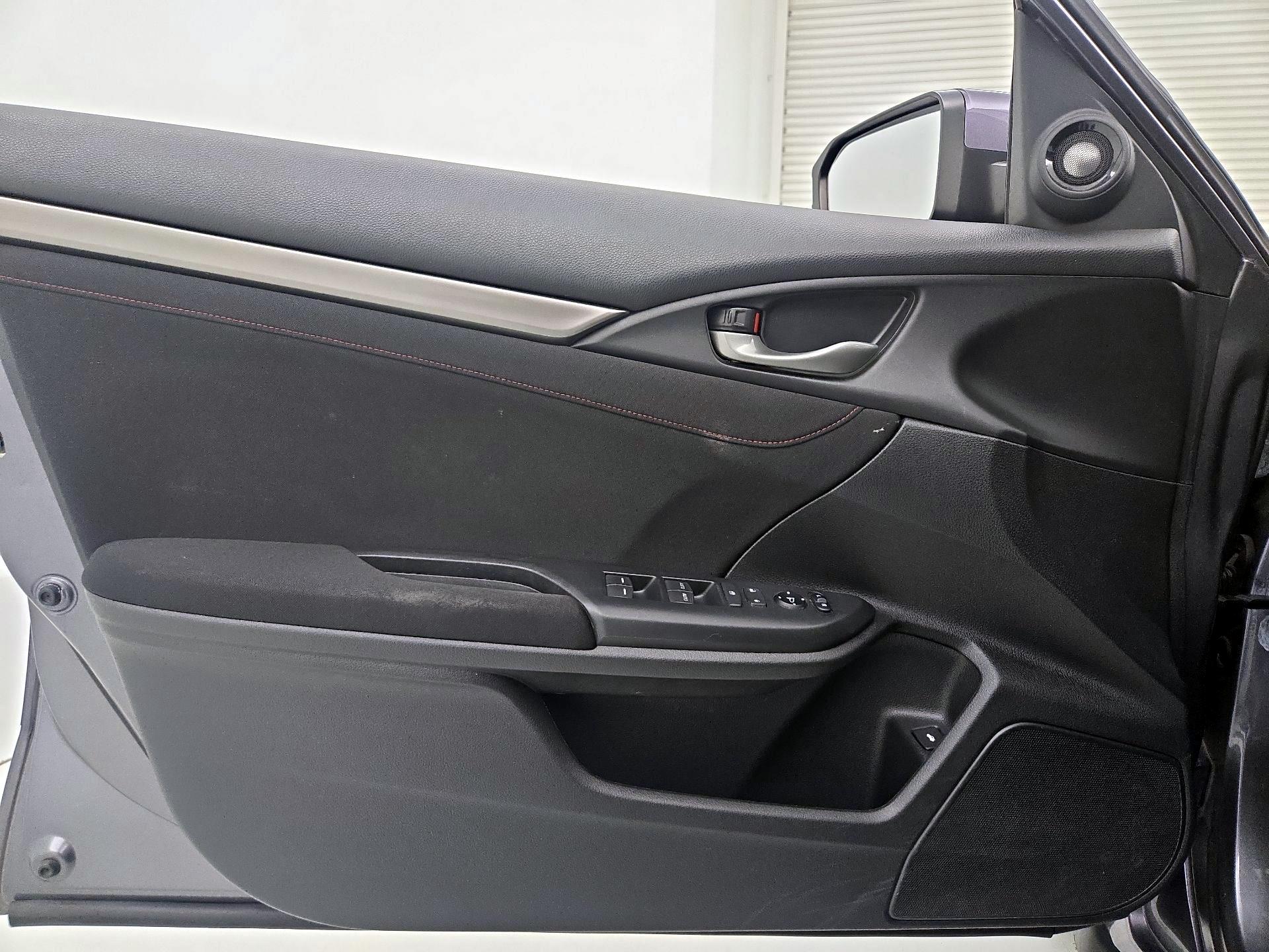 Thumbnail: 2018 Honda Civic - 12