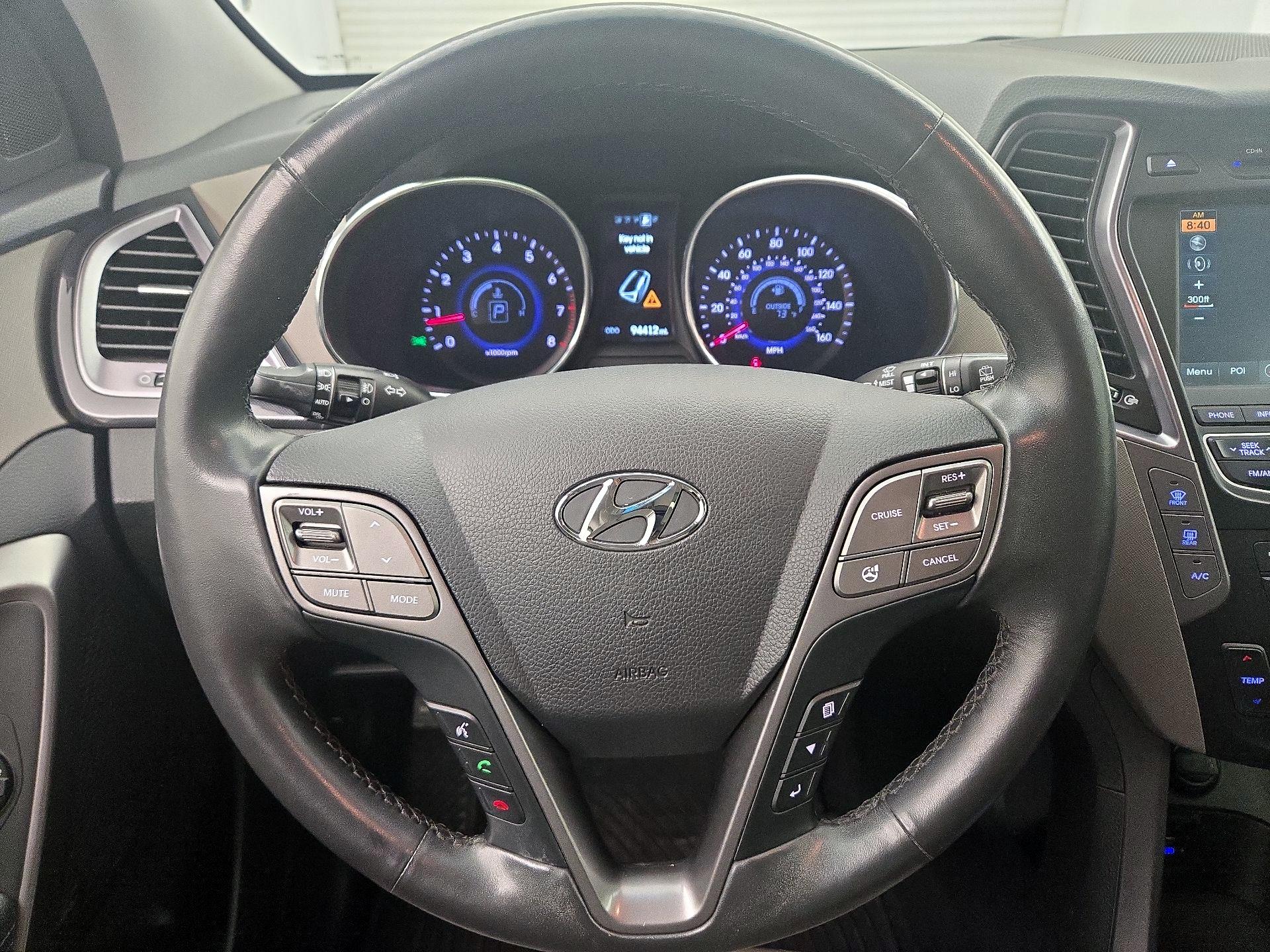 Thumbnail: 2016 Hyundai Santa Fe - 10