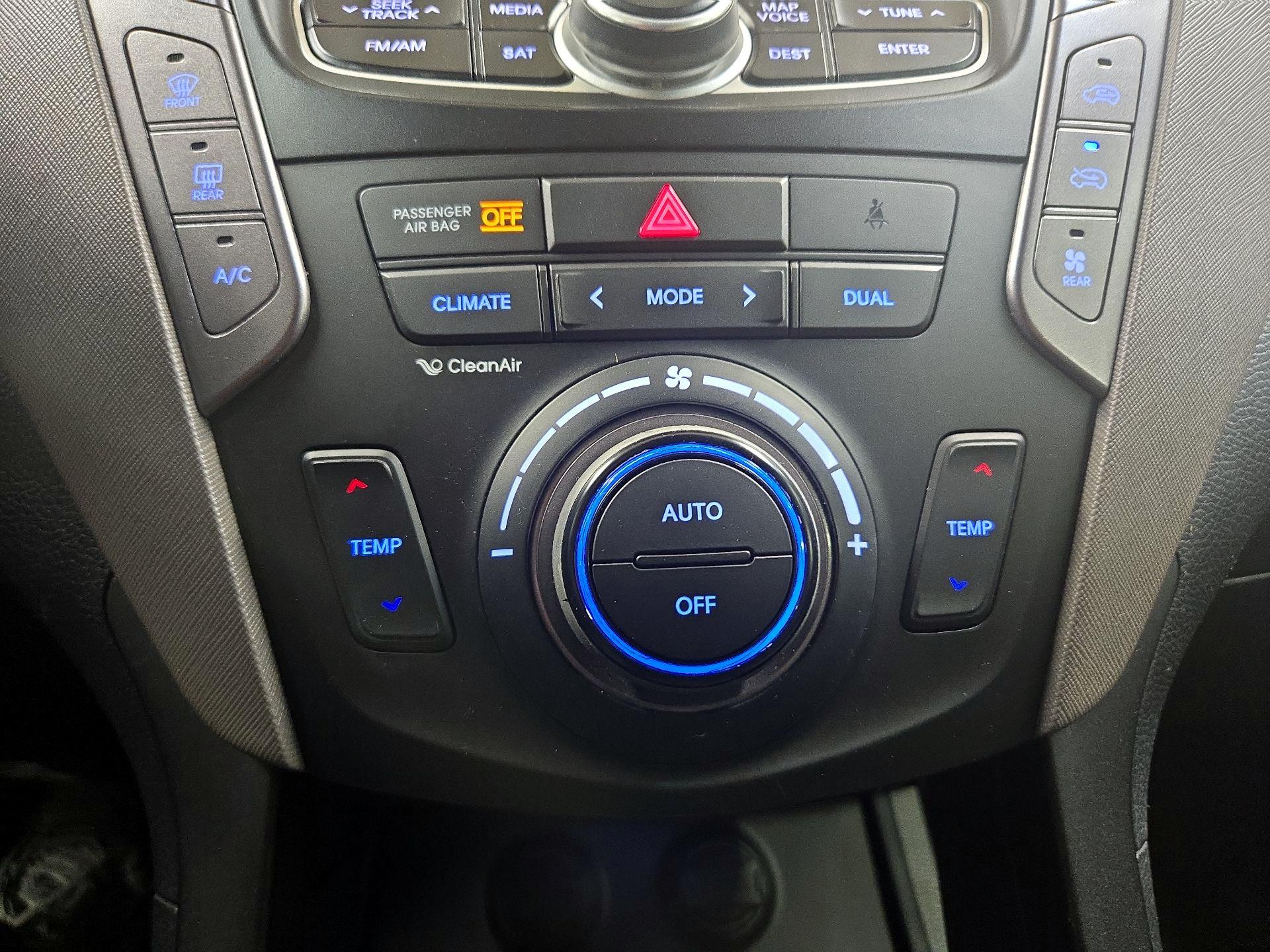 Thumbnail: 2016 Hyundai Santa Fe - 17