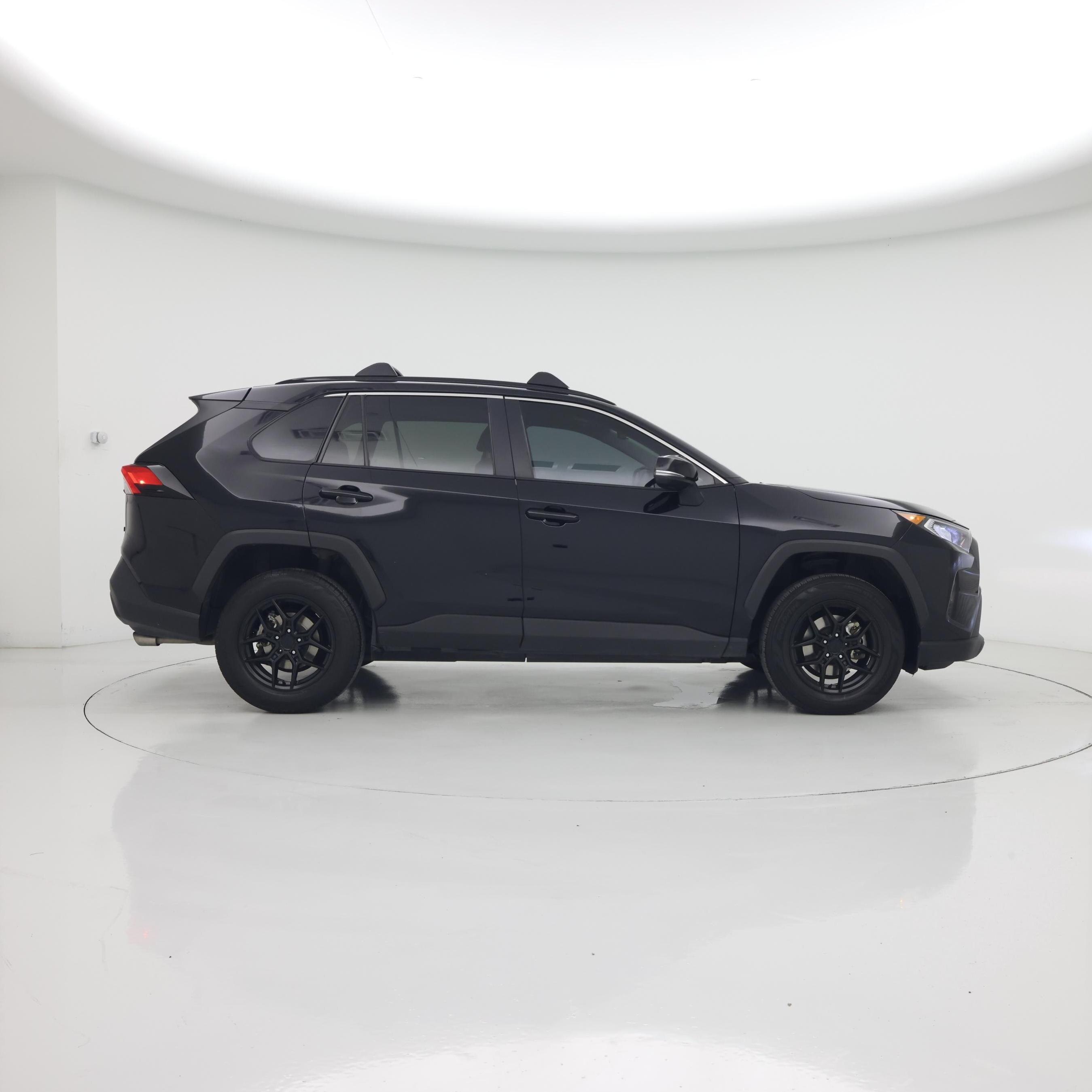 Thumbnail: 2020 Toyota RAV4 - 7