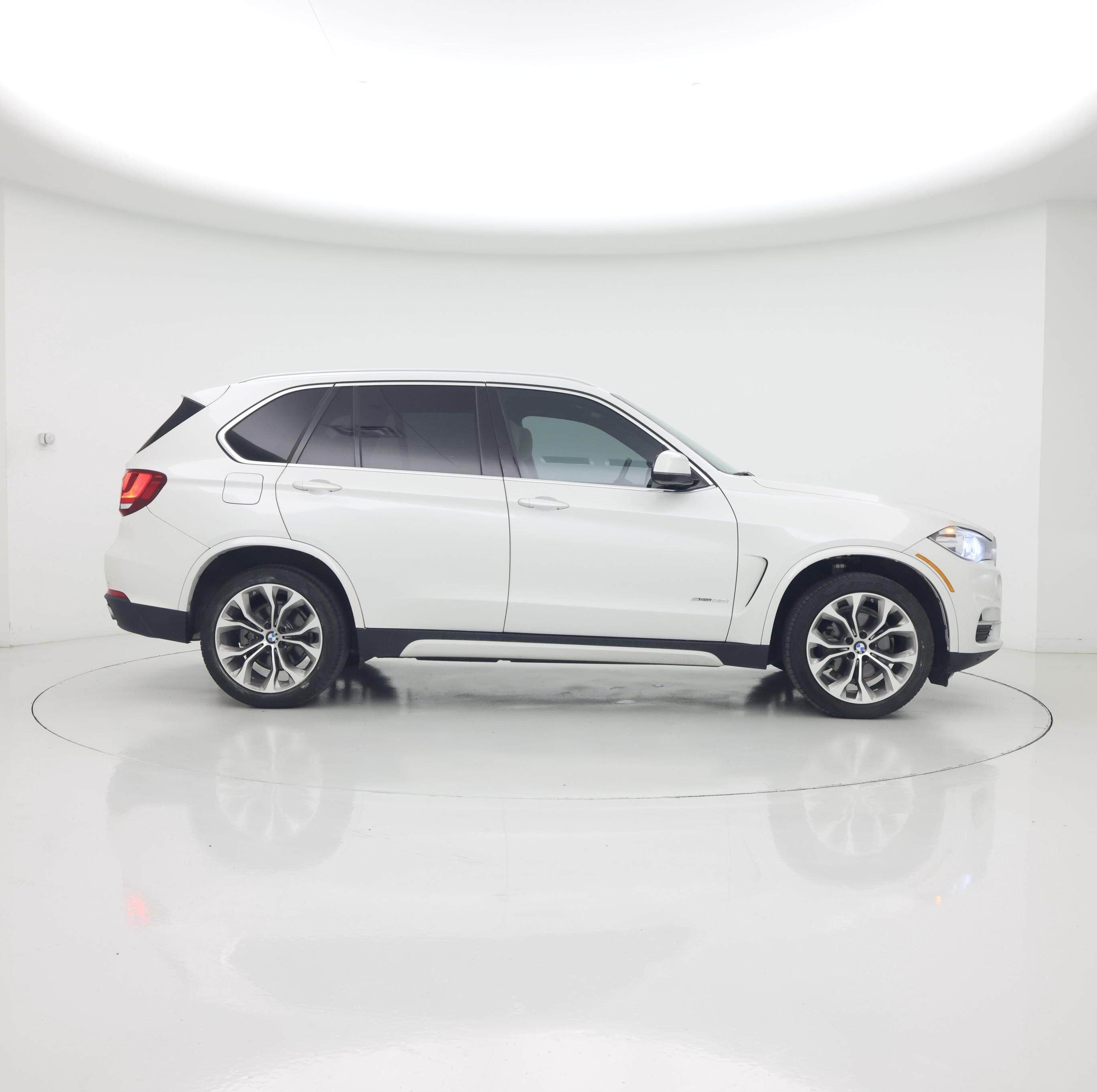 Thumbnail: 2017 BMW X5 - 7