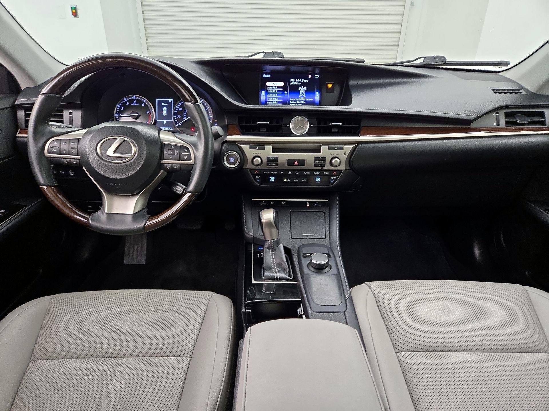 Thumbnail: 2017 Lexus ES - 9