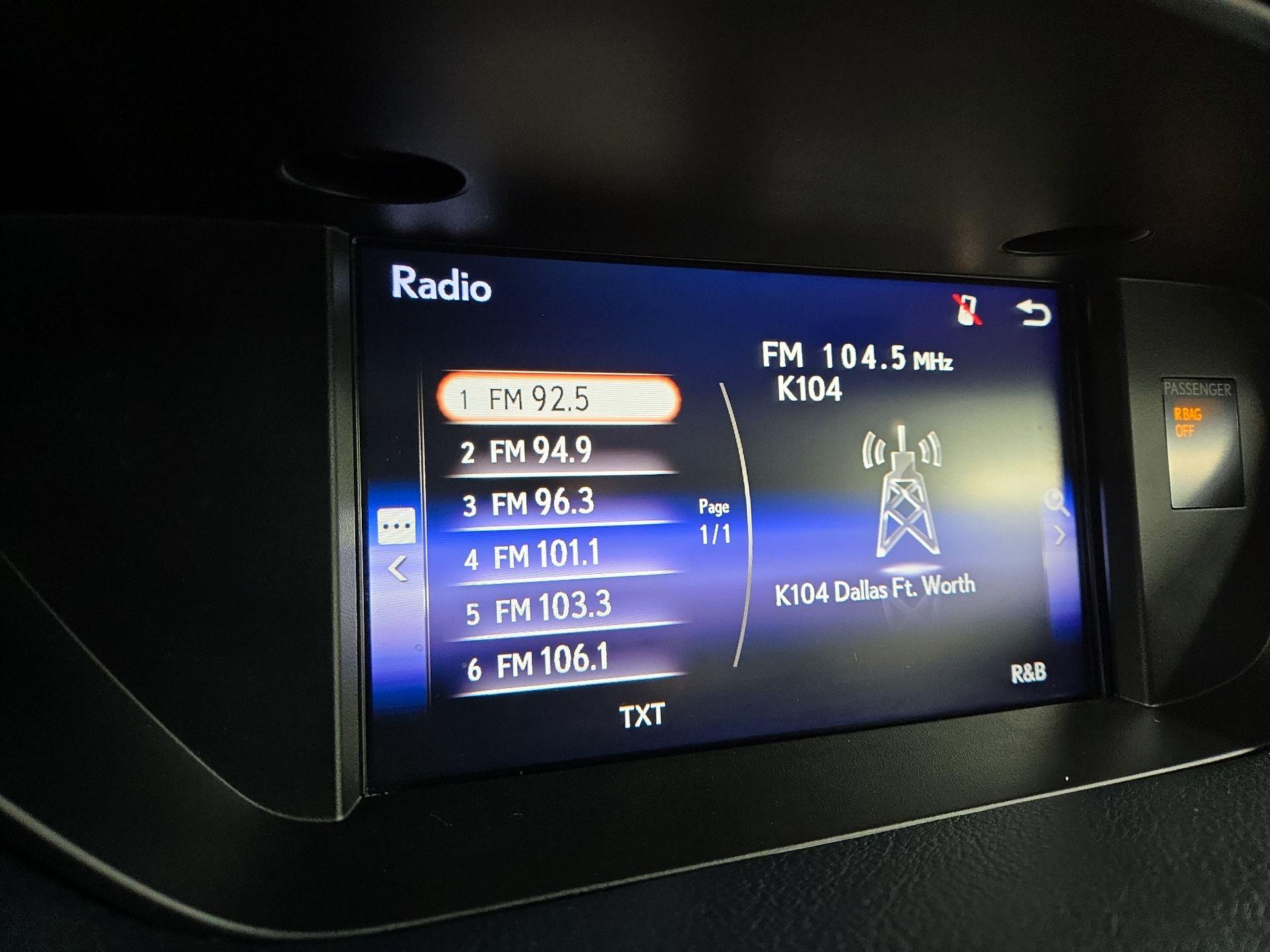 Thumbnail: 2017 Lexus ES - 15