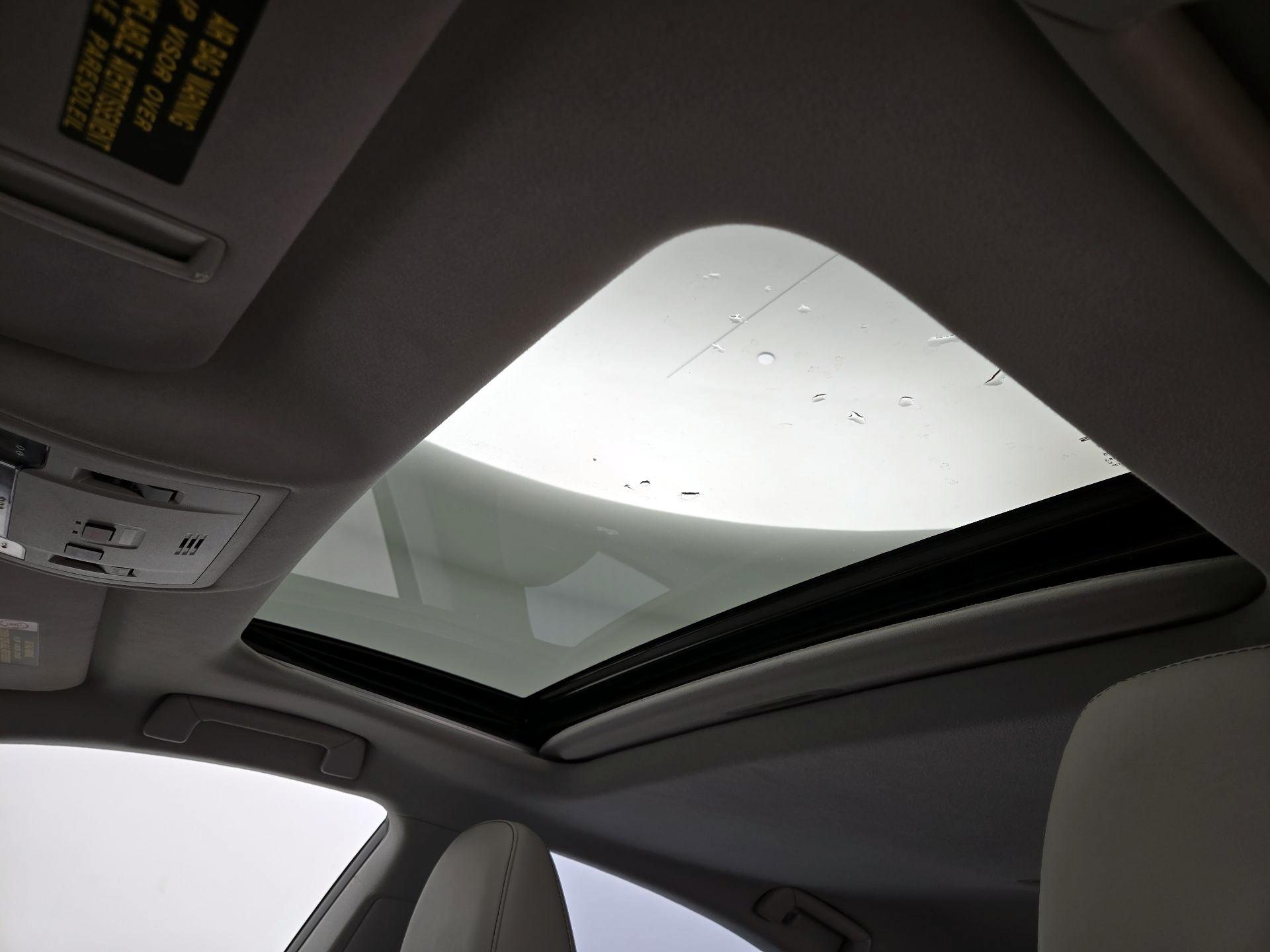 Thumbnail: 2017 Lexus ES - 19