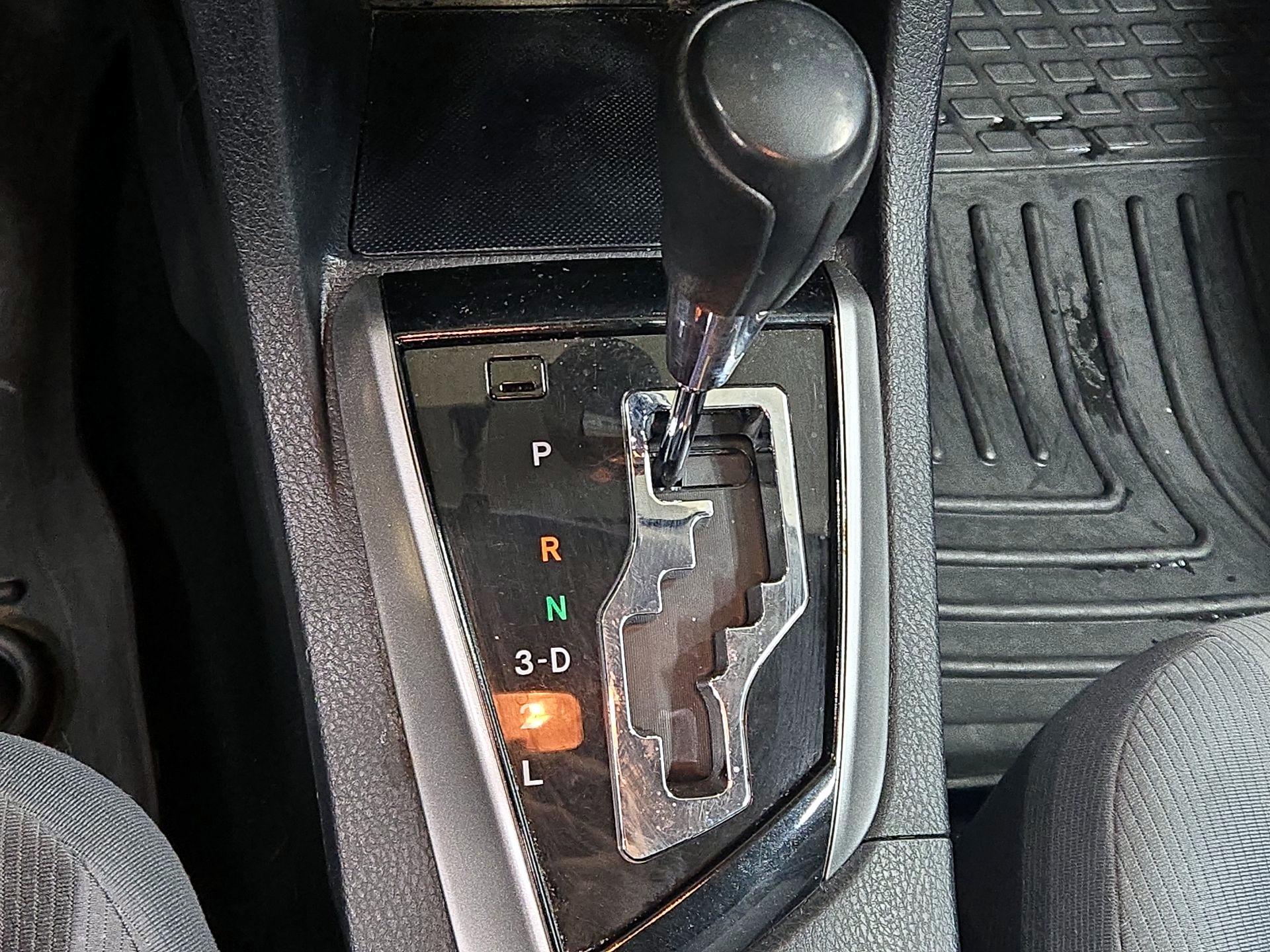 Thumbnail: 2014 Toyota Corolla - 16