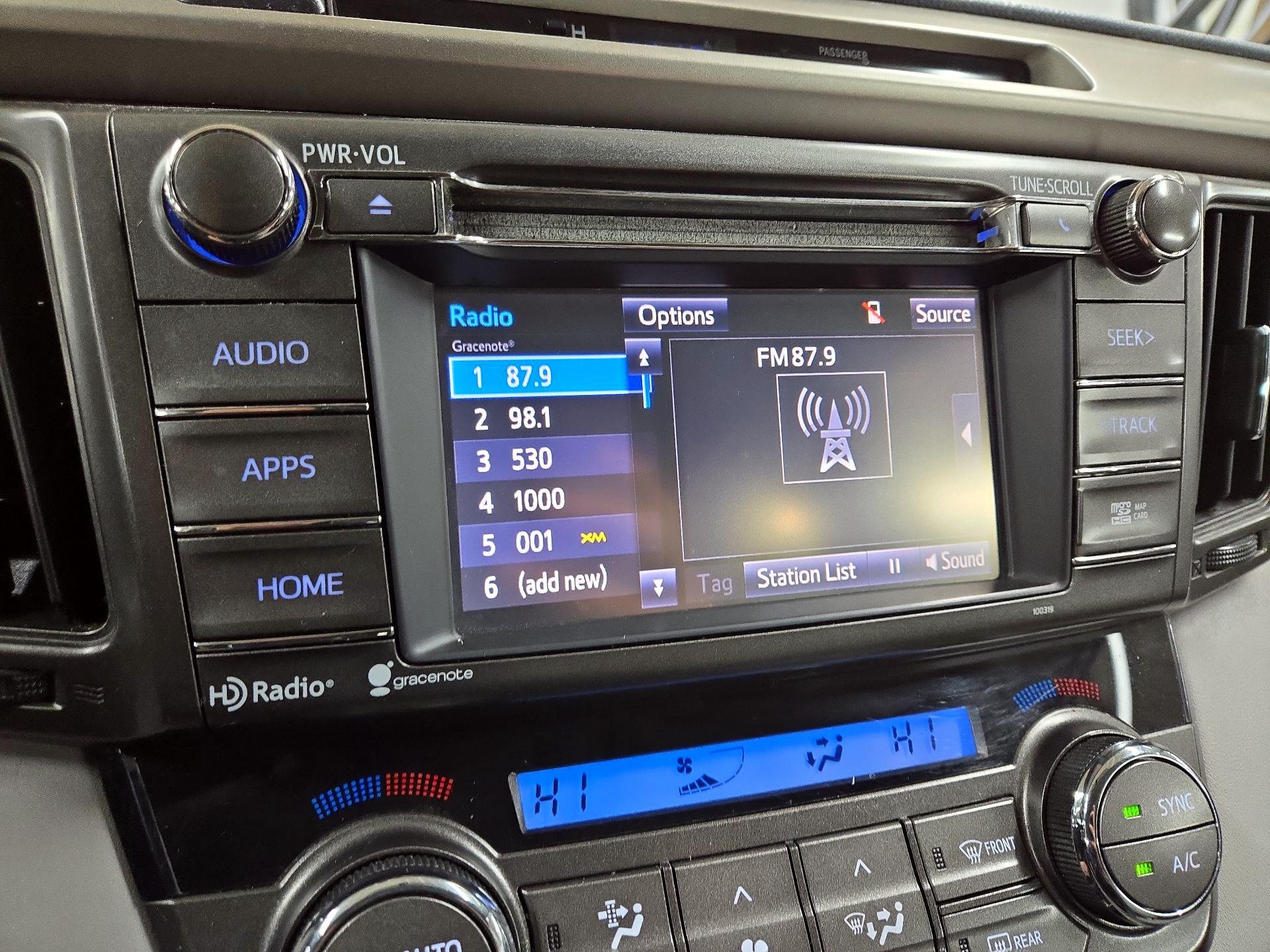 Thumbnail: 2015 Toyota RAV4 - 14