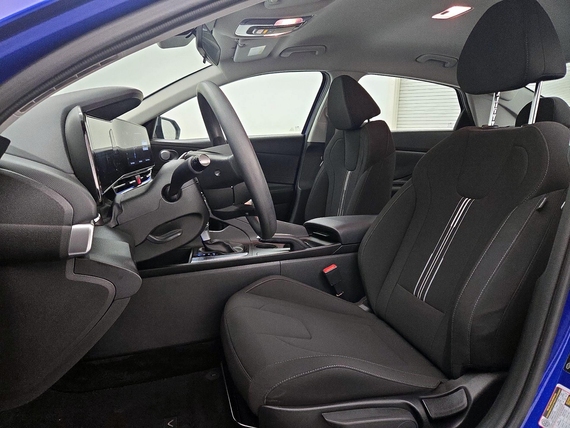 Thumbnail: 2024 Hyundai Elantra - 11