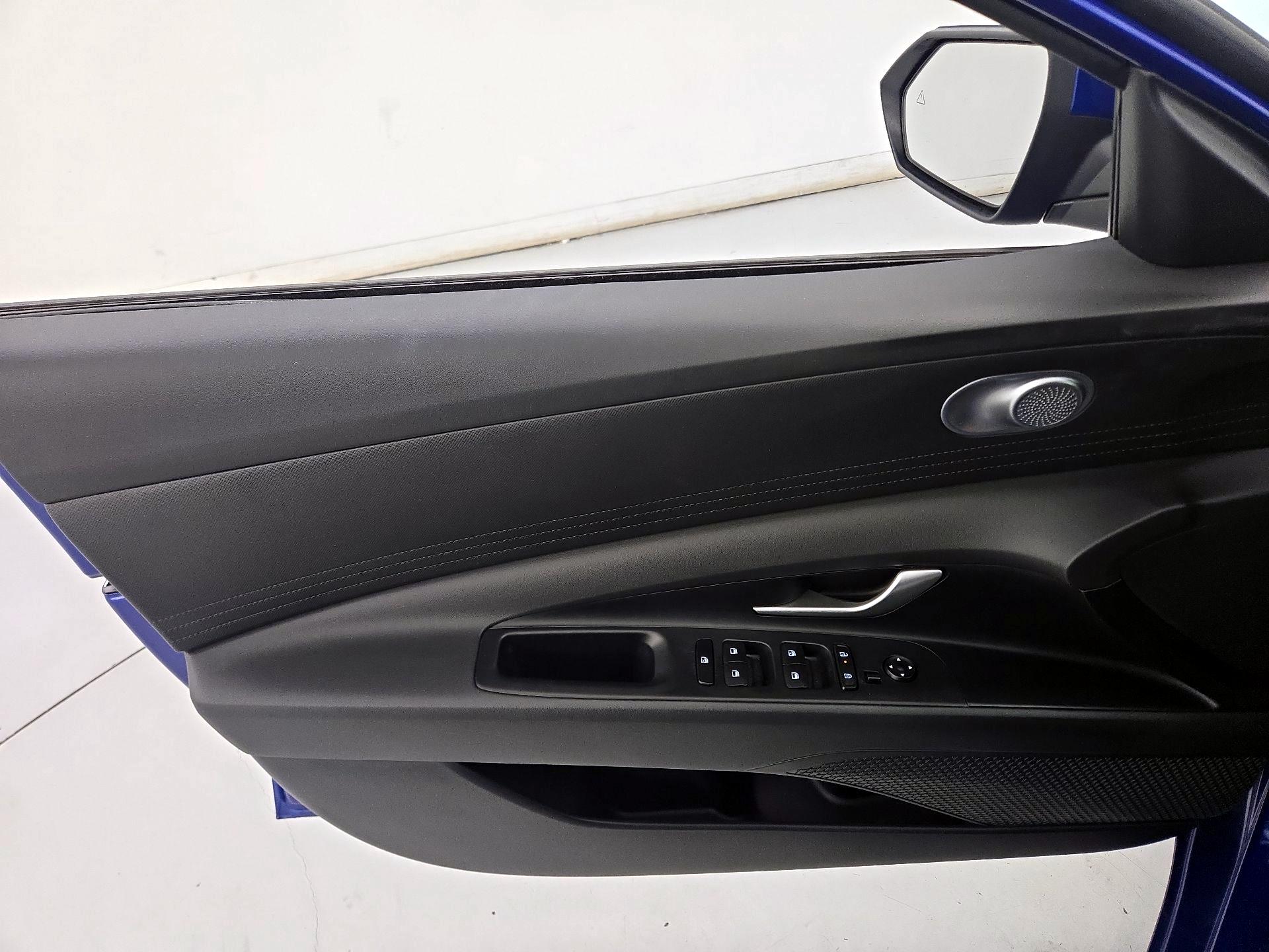 Thumbnail: 2024 Hyundai Elantra - 12