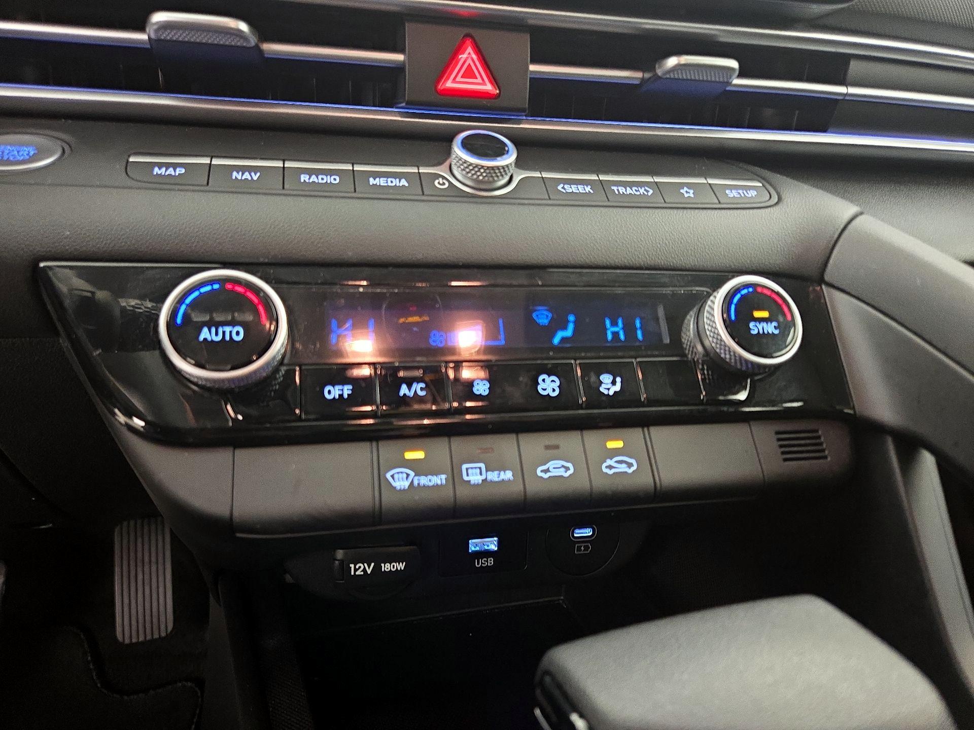Thumbnail: 2024 Hyundai Elantra - 17