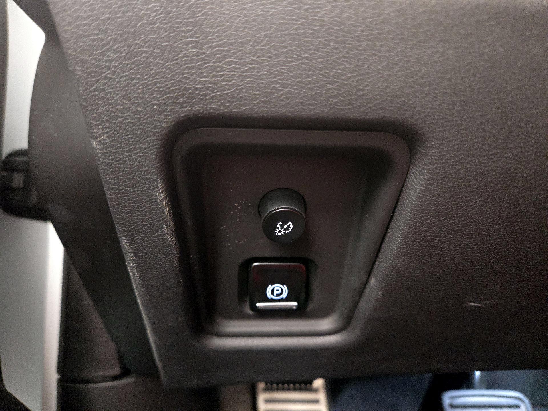 Thumbnail: 2023 Chevrolet Corvette - 13