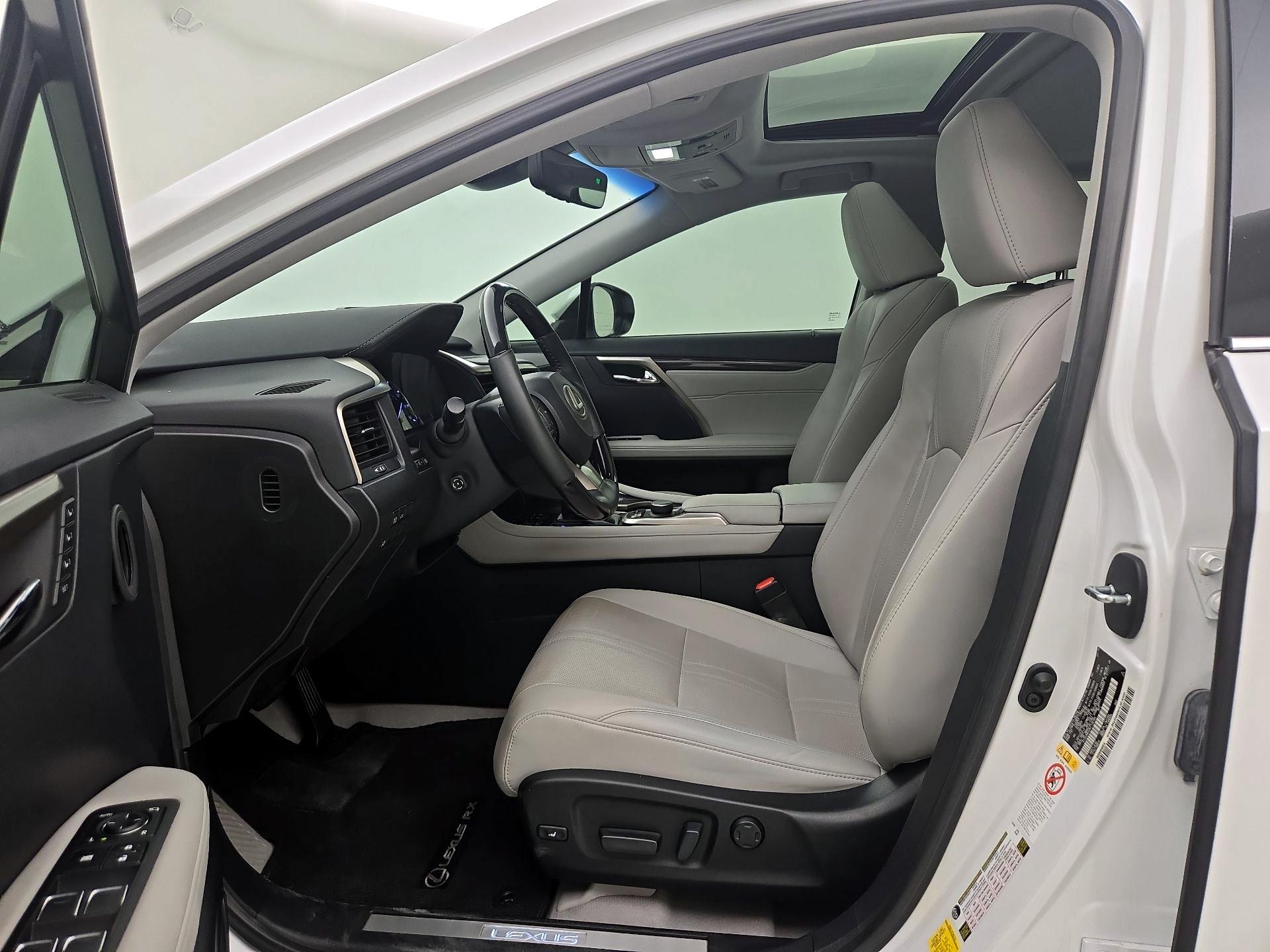 Thumbnail: 2019 Lexus RX - 11