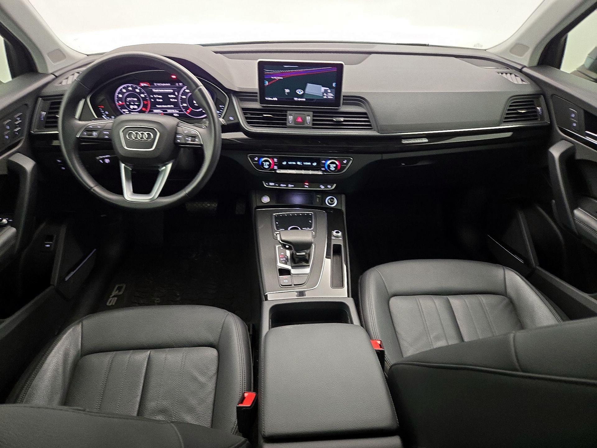 Thumbnail: 2020 Audi Q5 - 9