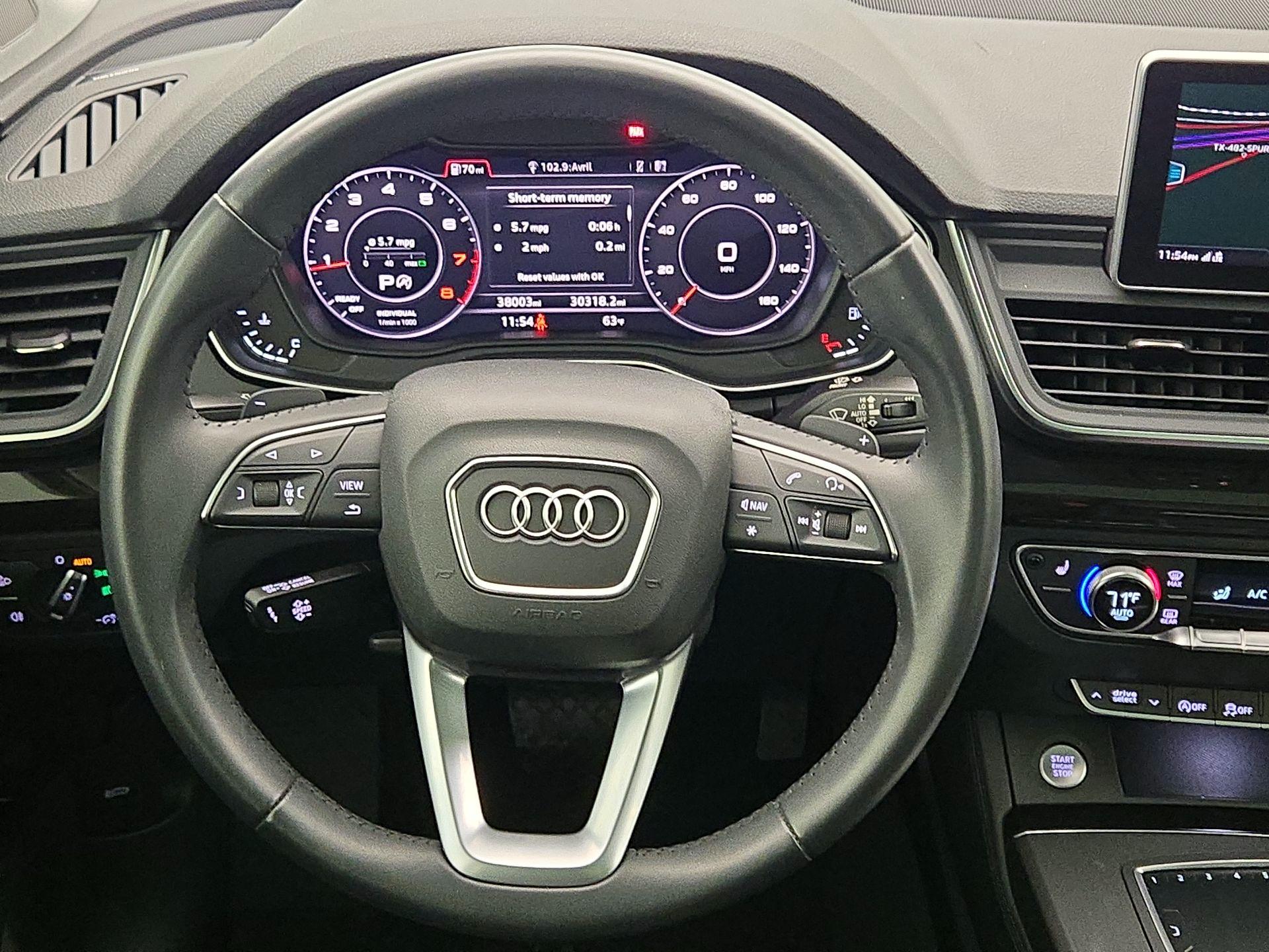 Thumbnail: 2020 Audi Q5 - 10