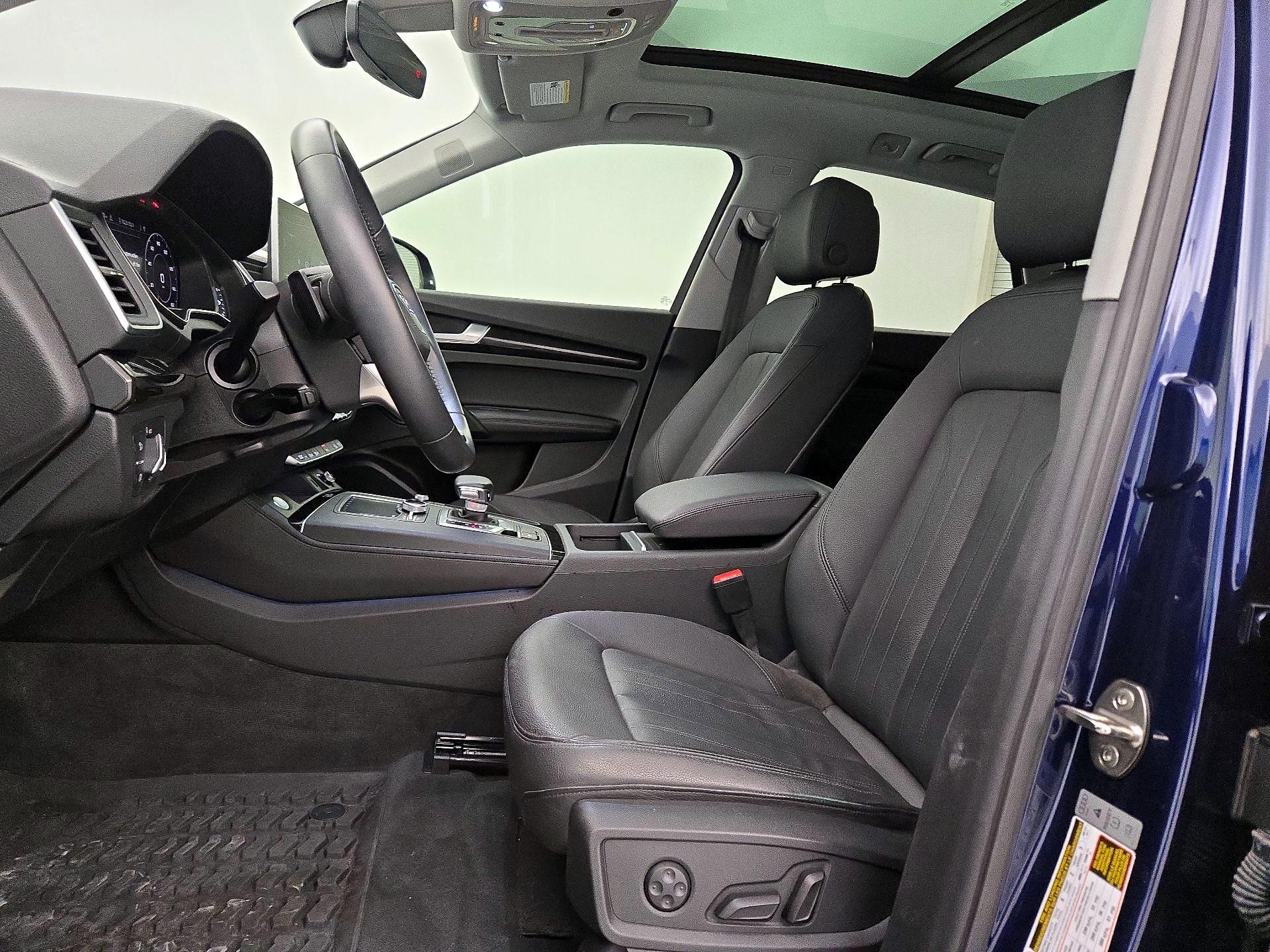 Thumbnail: 2020 Audi Q5 - 11