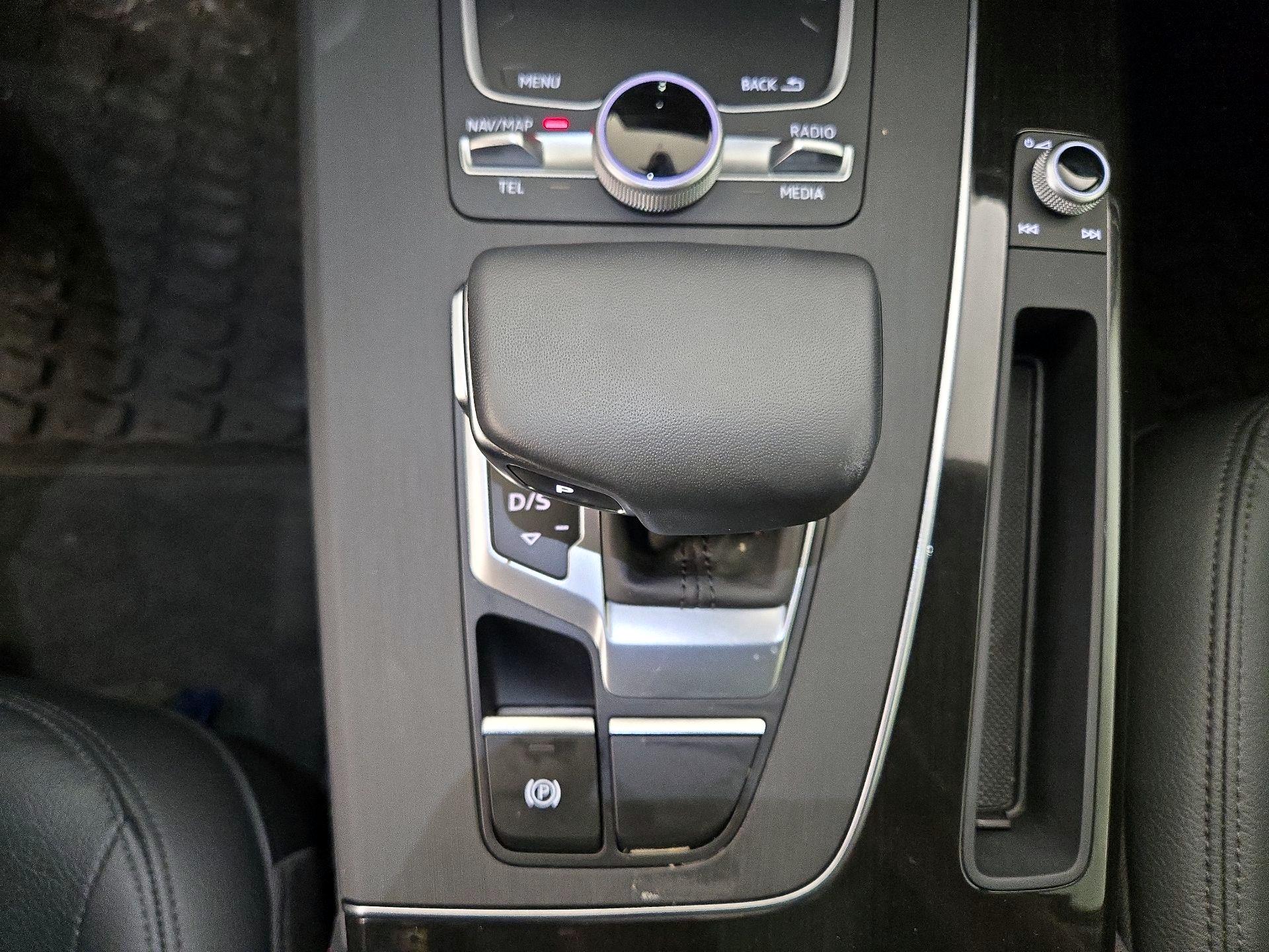 Thumbnail: 2020 Audi Q5 - 18