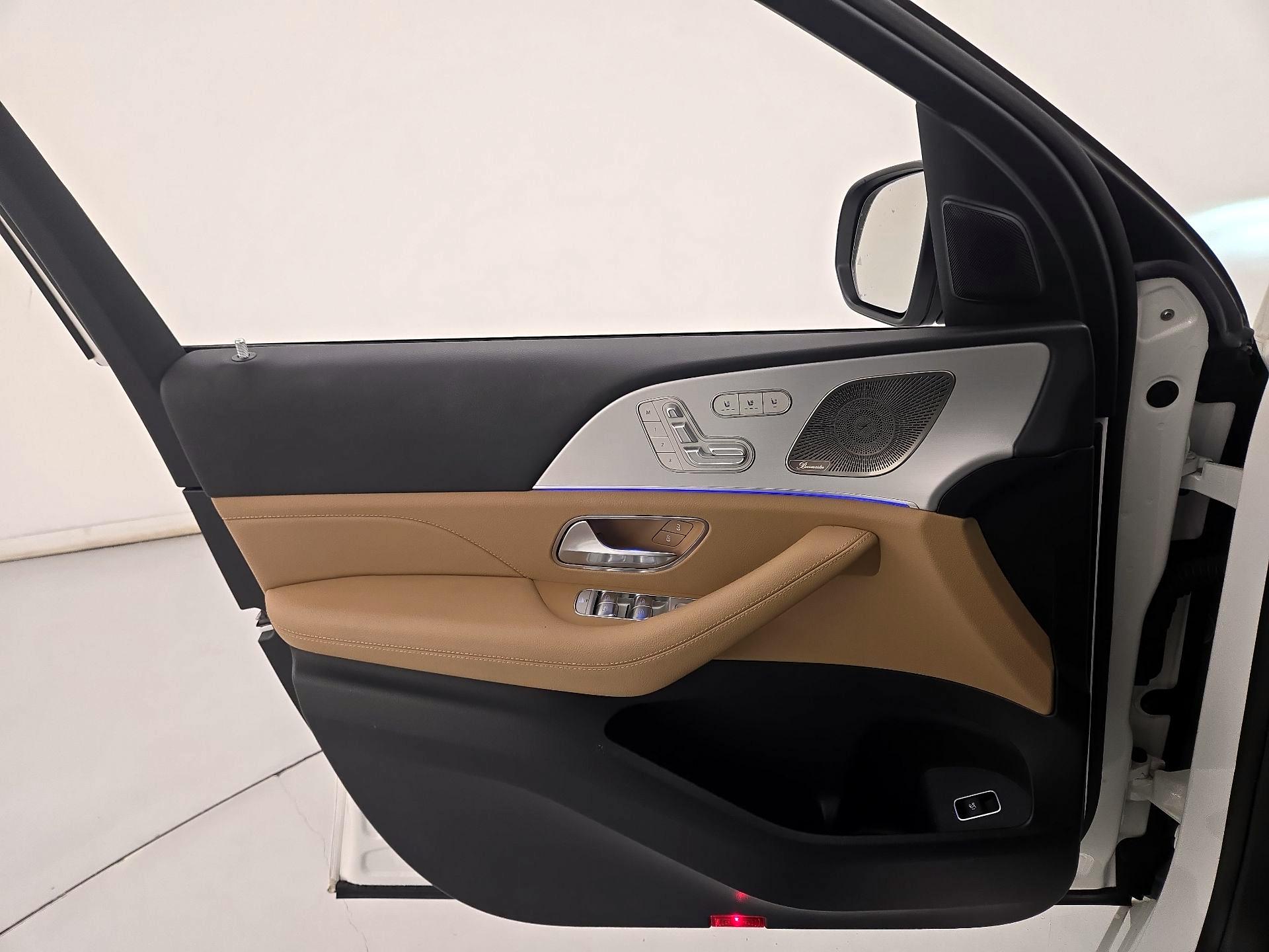 Thumbnail: 2025 Mercedes-Benz GLE - 12