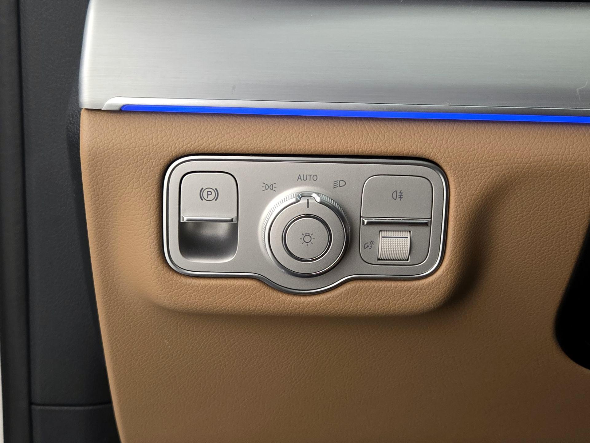 Thumbnail: 2025 Mercedes-Benz GLE - 13