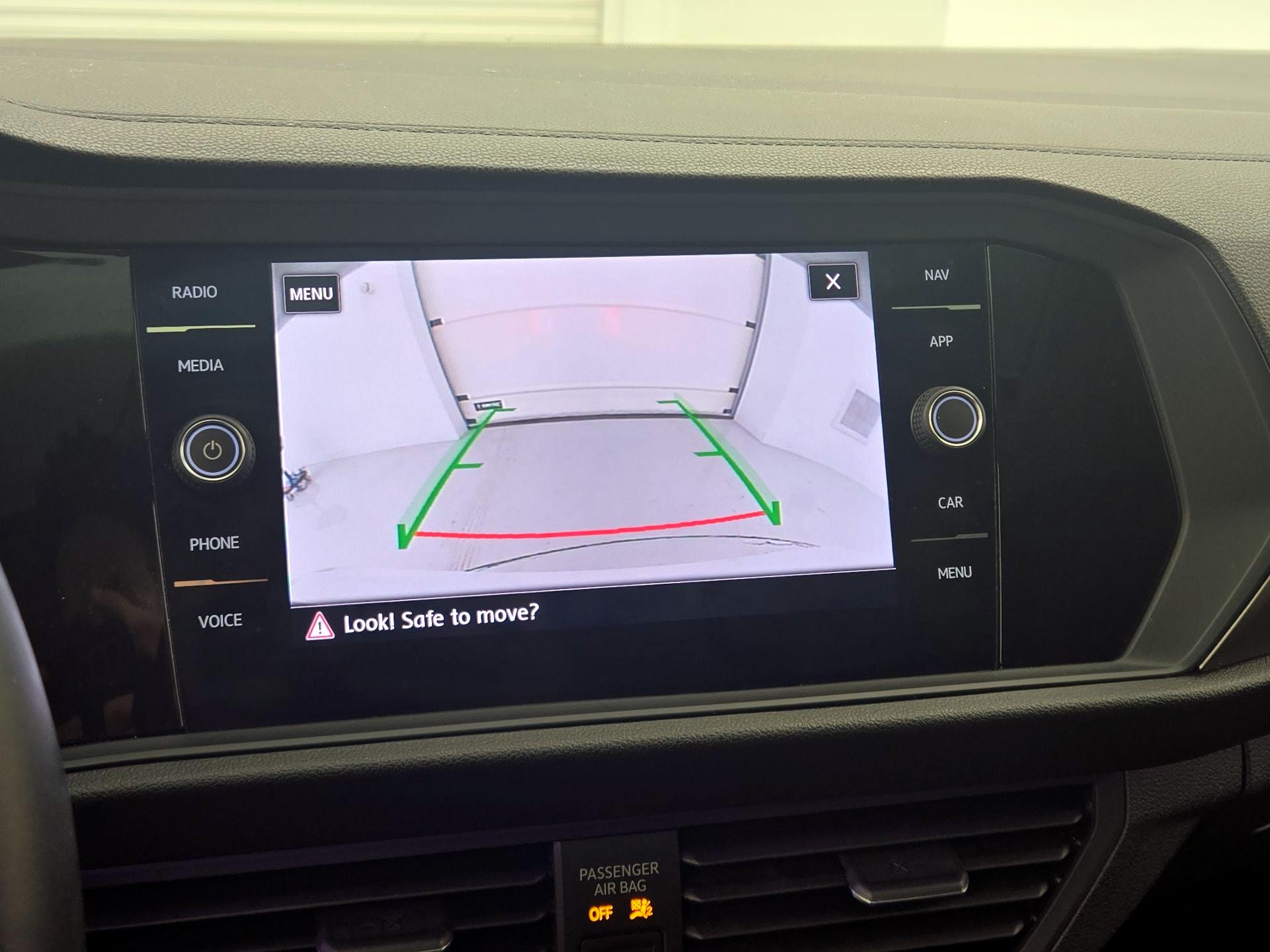 Thumbnail: 2019 Volkswagen Jetta - 15