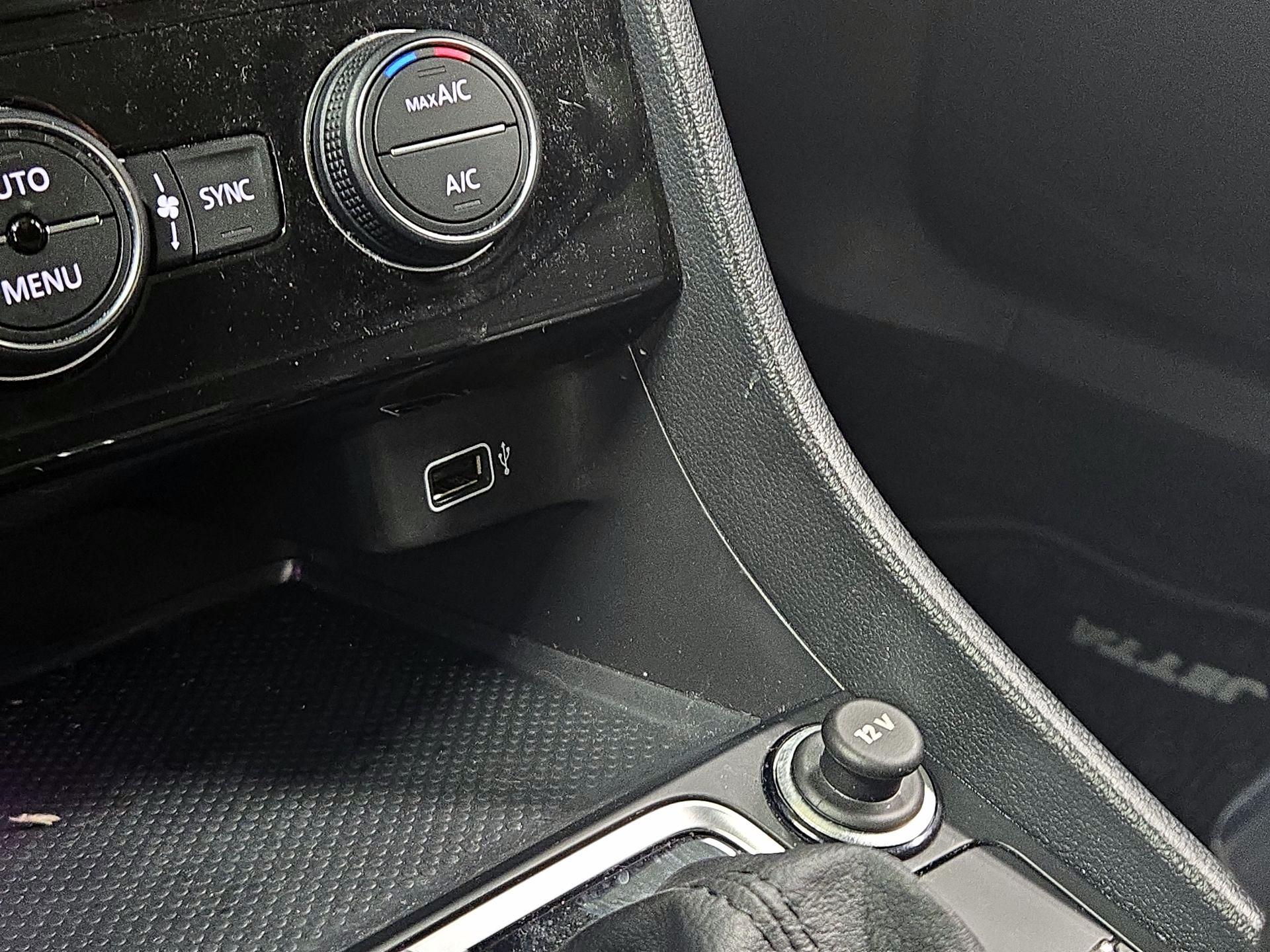 Thumbnail: 2019 Volkswagen Jetta - 19