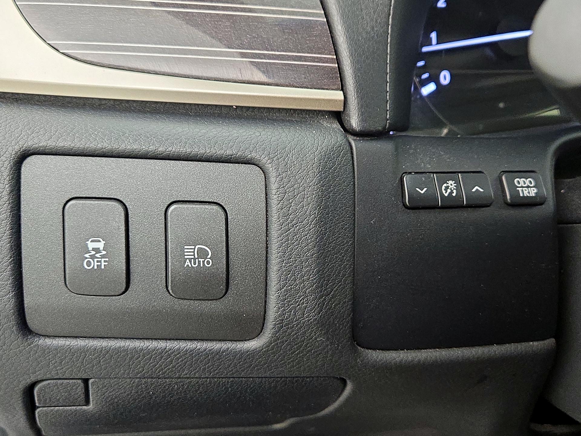 Thumbnail: 2016 Lexus GS - 13